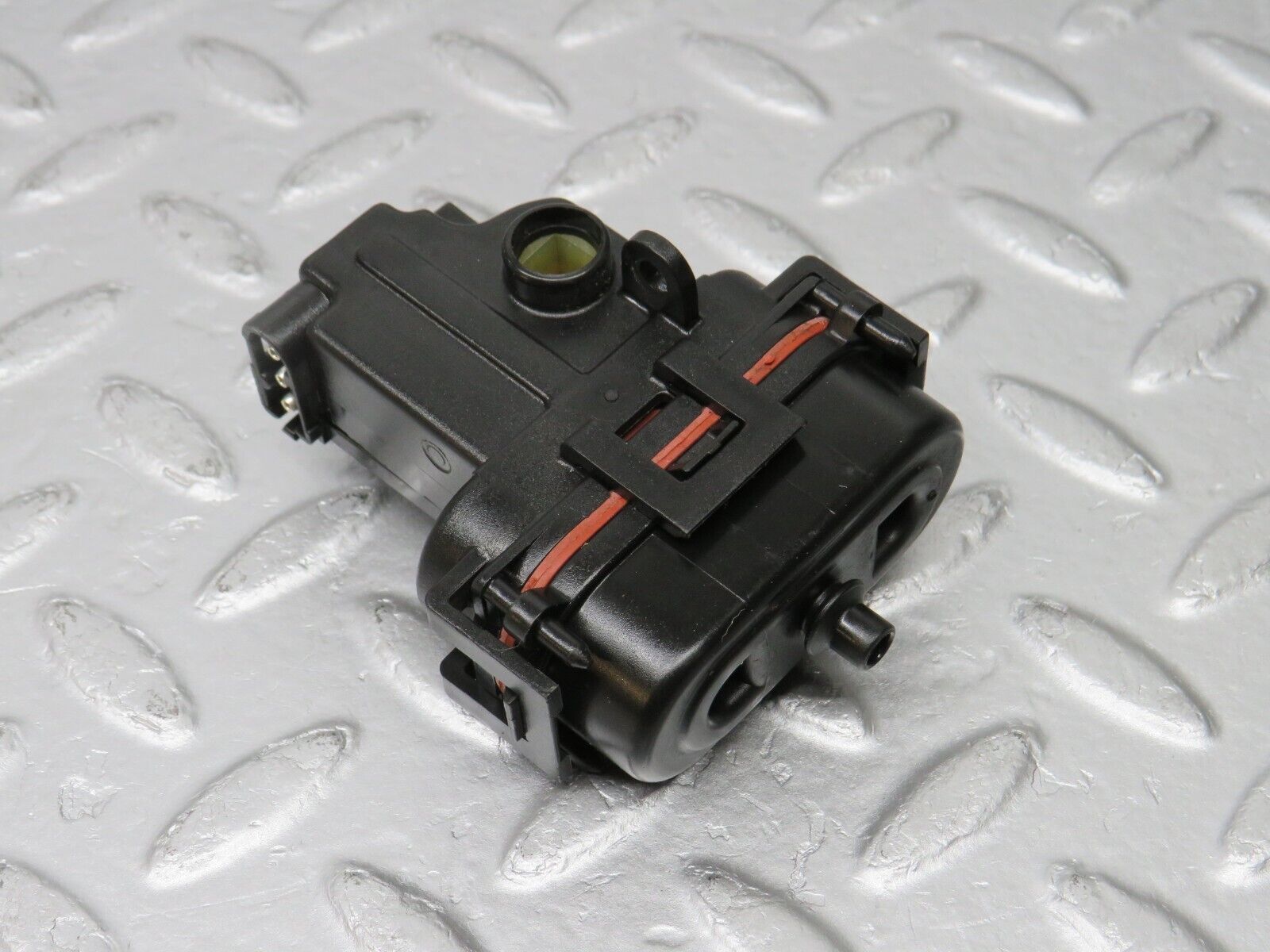 38599 Mercedes-Benz R129 280SL Coupe Heater Box Vacuum Actuator
