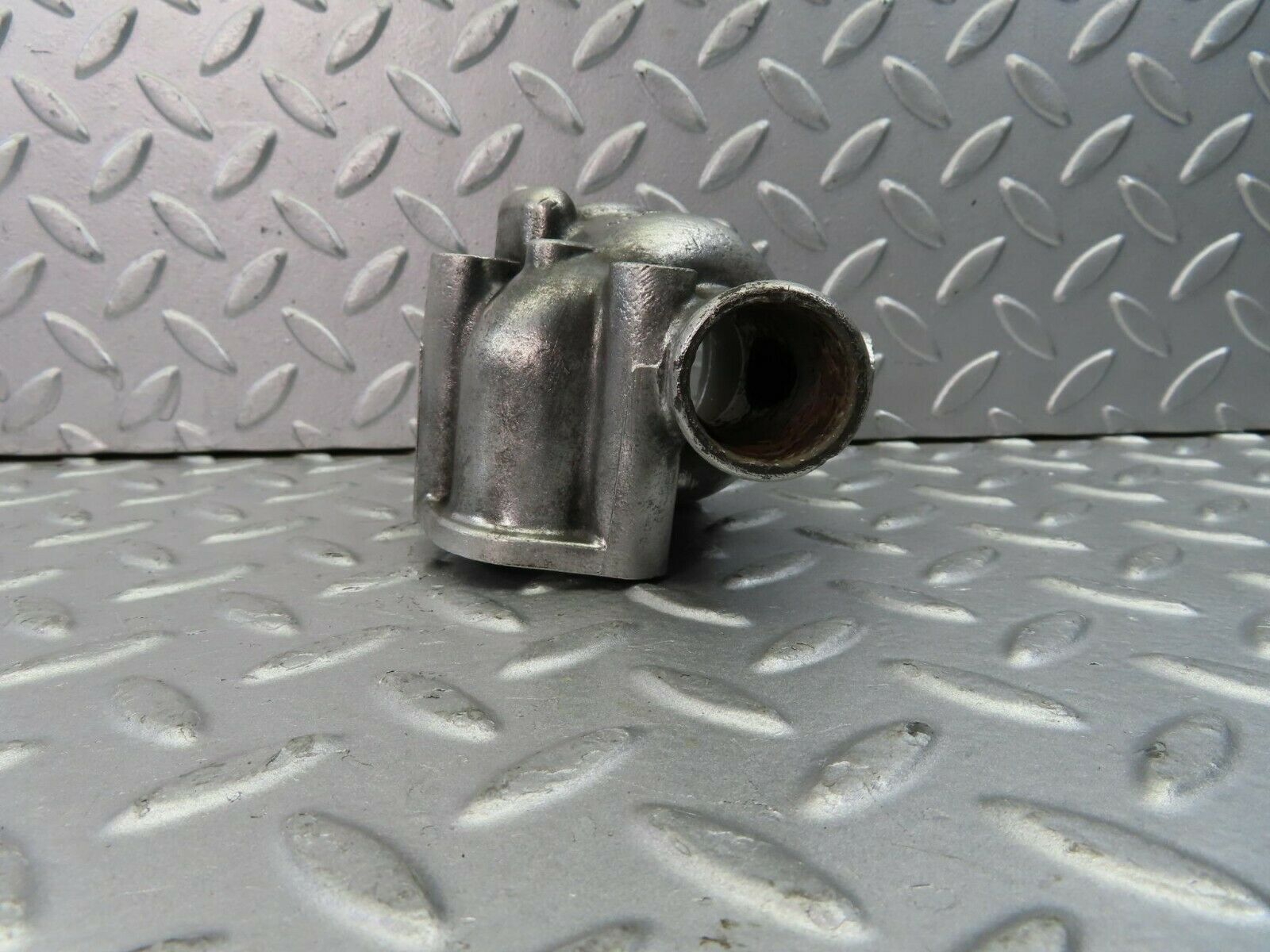 9078 Mercedes-Benz W115 Thermostat Housing 1802030173