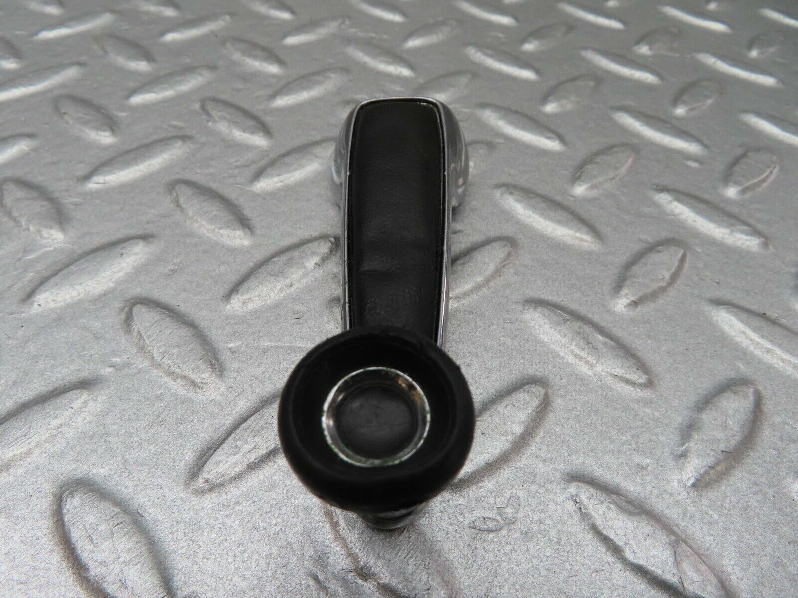 12764 Mercedes-Benz W111 220SE Window Lifter Crank Handle