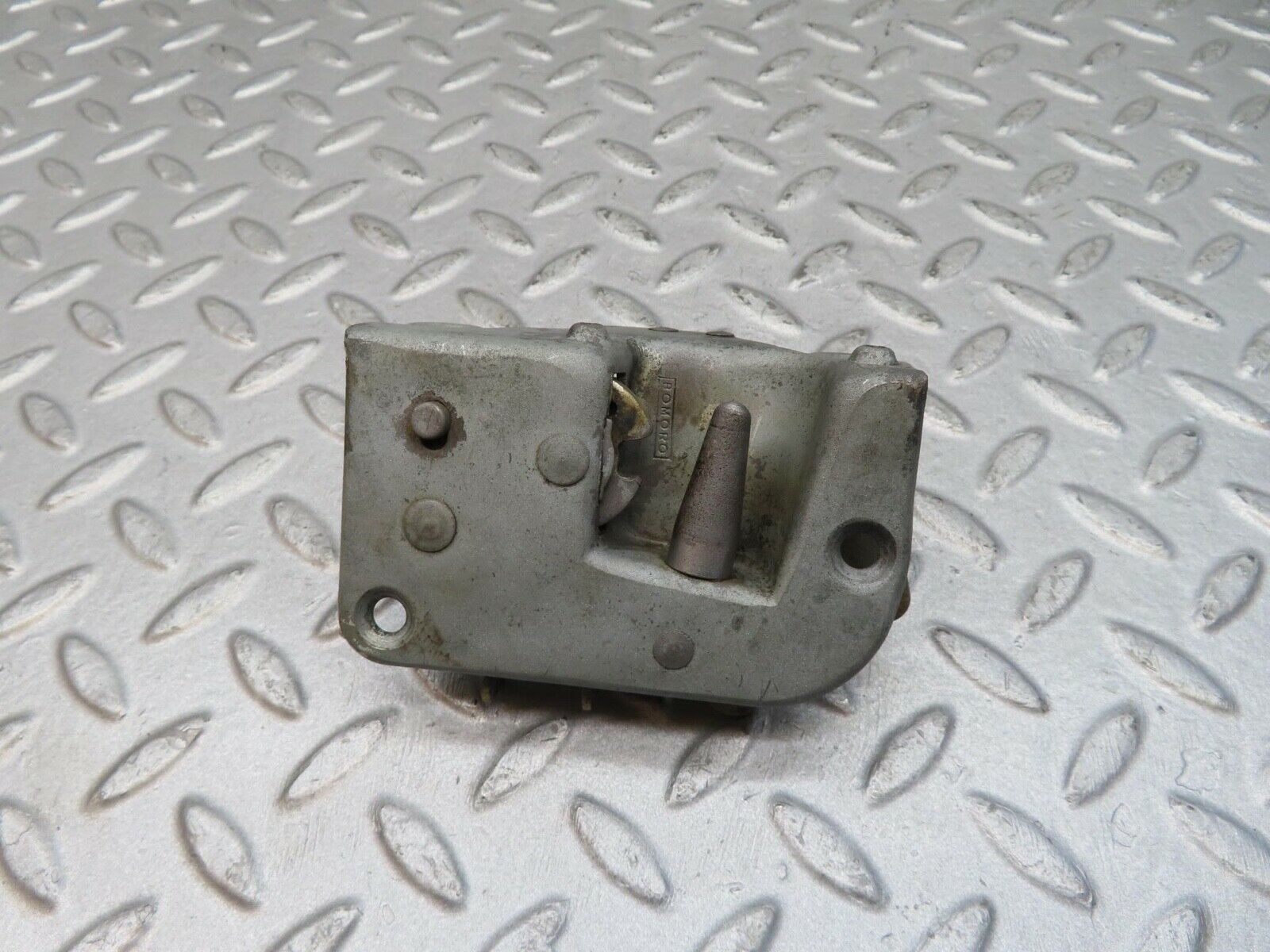12349 Mercedes-Benz W108 280SE 3.5 Front Right Door Lock Mechanism