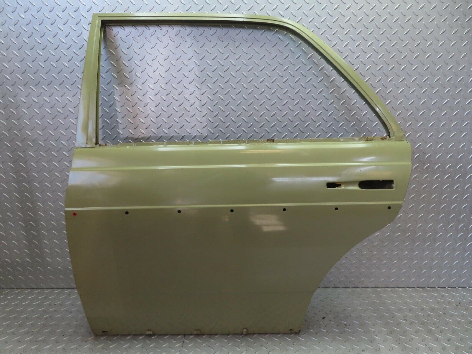 13642 Mercedes-Benz W123 200 Rear Left Door