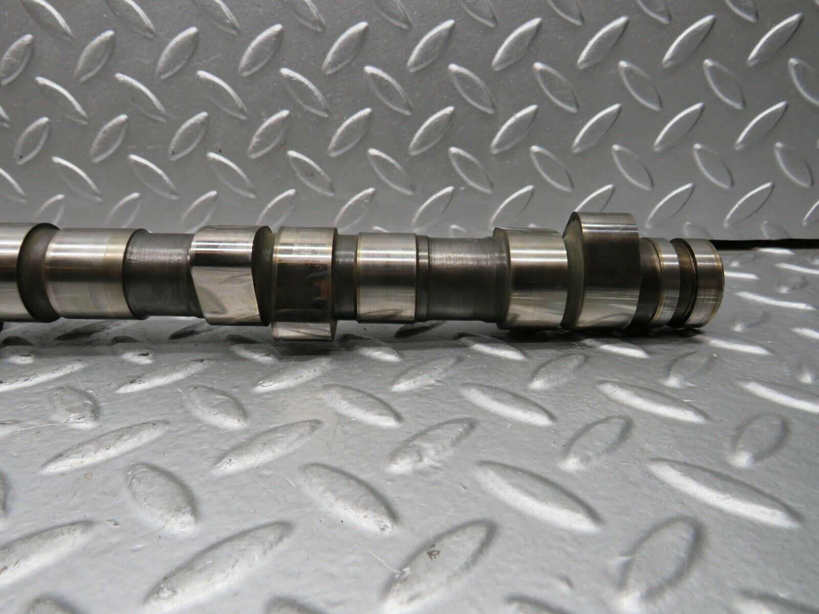 21754 Mercedes-Benz W126 300SE Camshaft