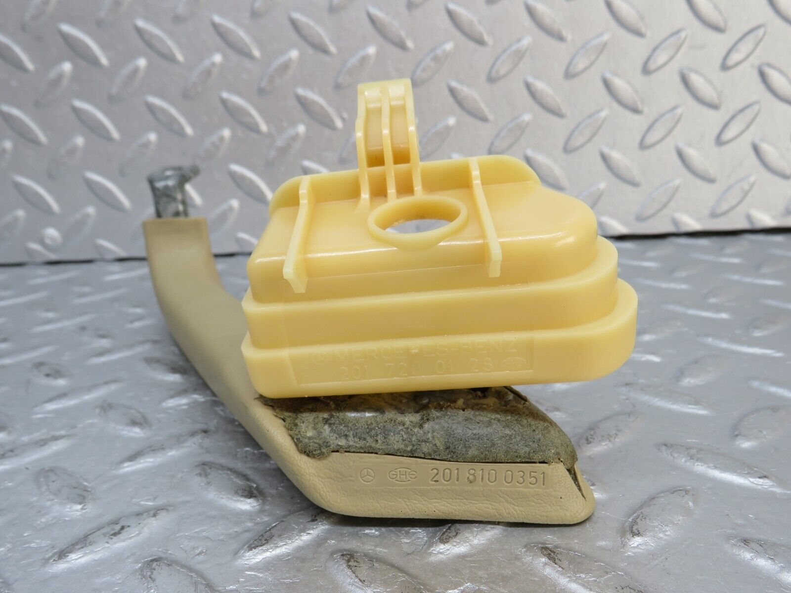 36721 Mercedes-Benz W201 190E 2.0L Interior Door Handle Beige Left 2018100351 2017200128