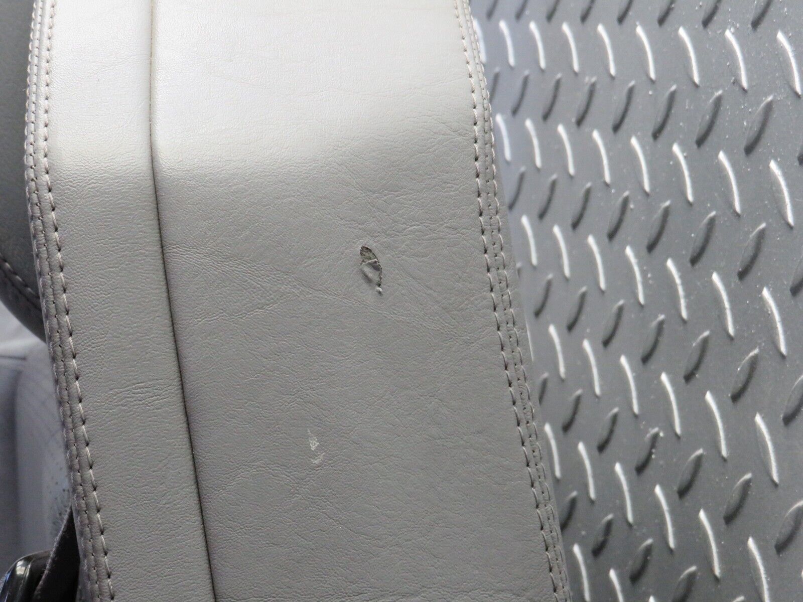 39553 Mercedes-Benz R129 320SL Coupe Electric Front Left Passenger Seat Leather Grey