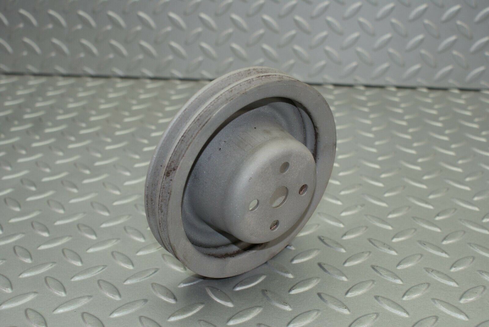 2668 Mercedes-Benz W116 350SE Water Pump Pulley