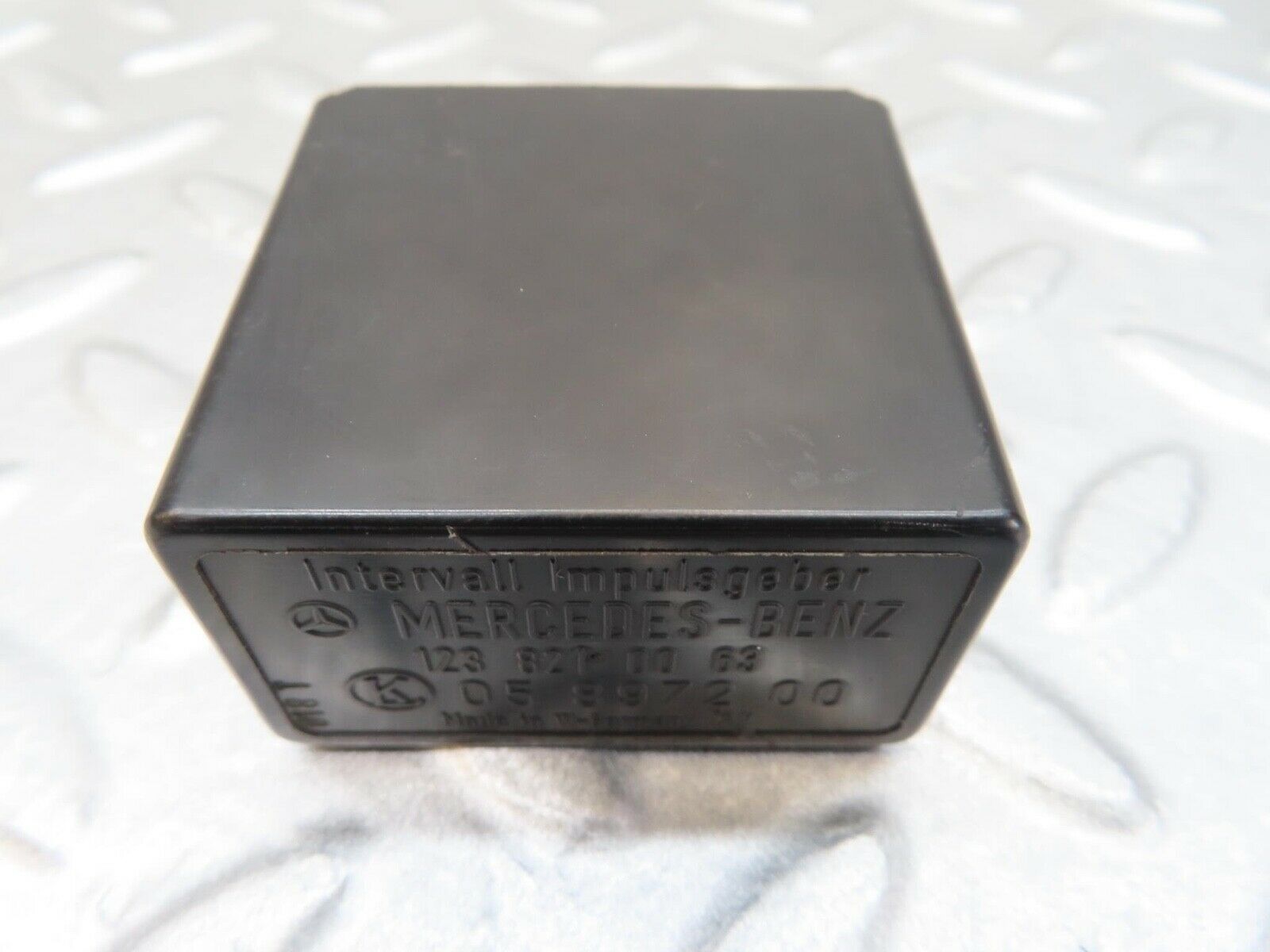 13963 Mercedes-Benz C107 280SLC Wiper Control Relay 1238210063