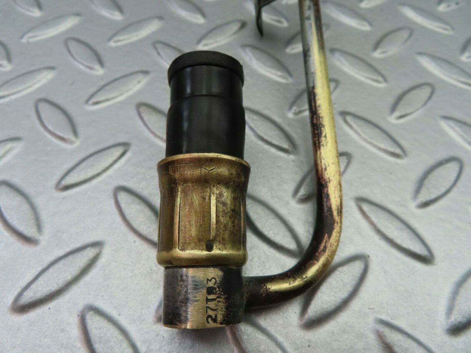 6779 Mercedes-Benz S124 E220 Wagon Fuel Hose Pipe