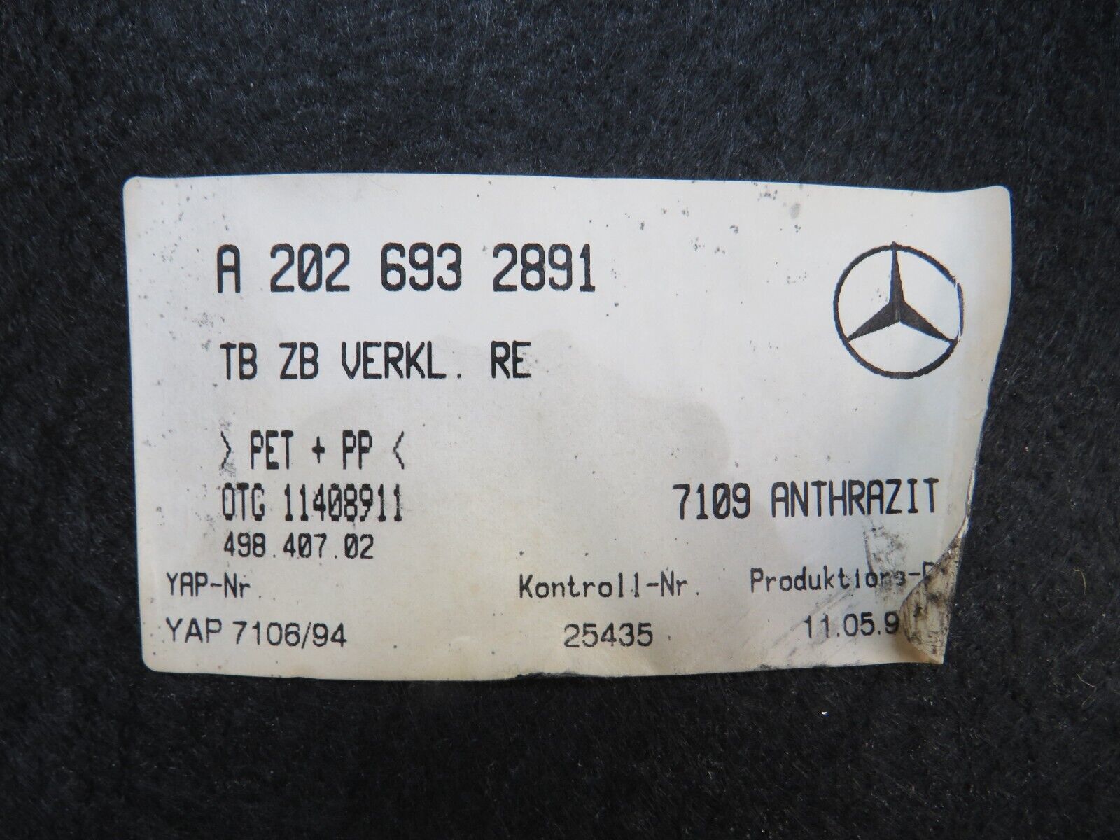 33213 Mercedes-Benz W202 C180 Trunk Boot Panel Cover Right Grey 2026932891