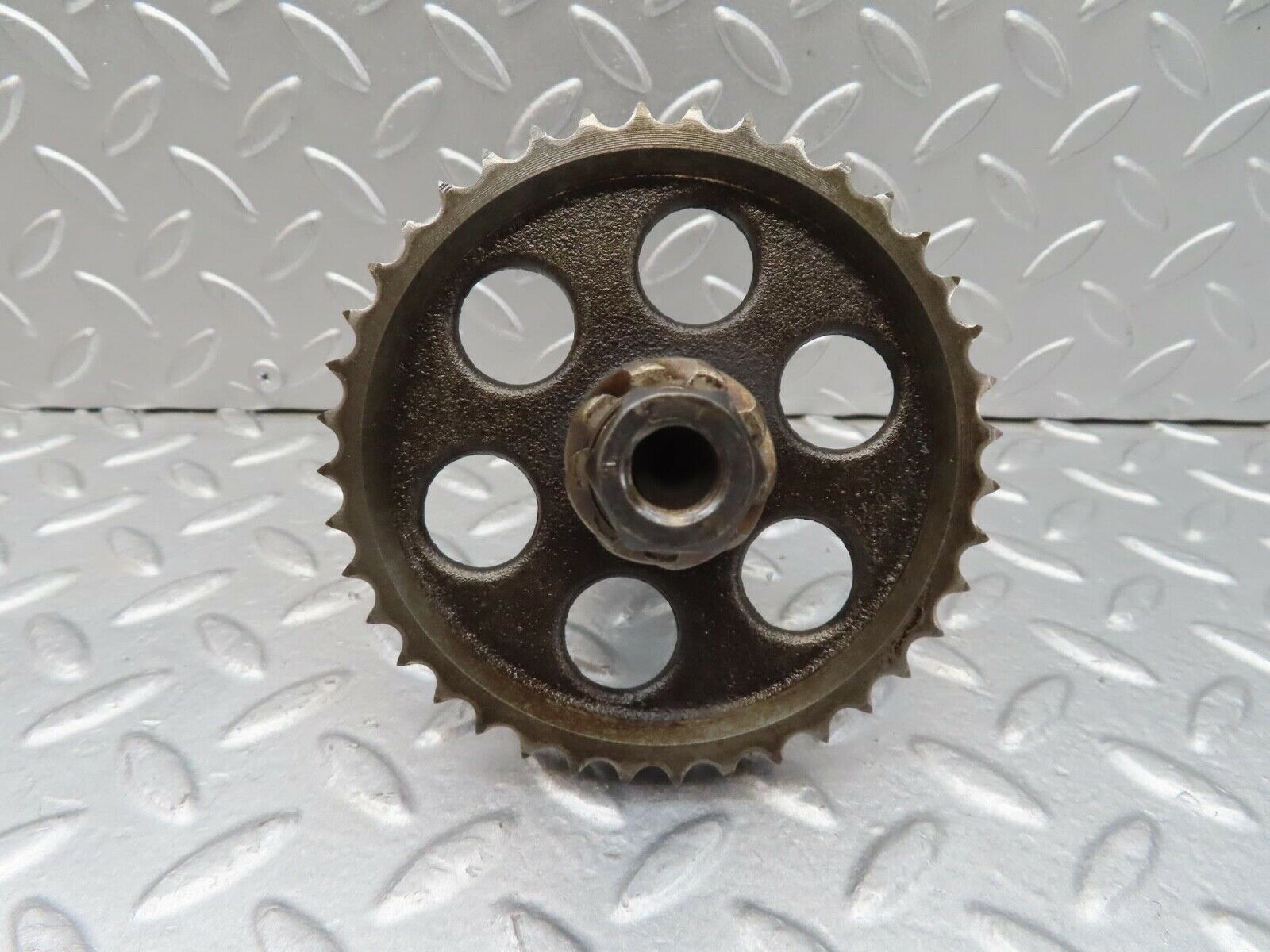 12879 Mercedes-Benz W111 220SE Intermediate Gear 1270520202