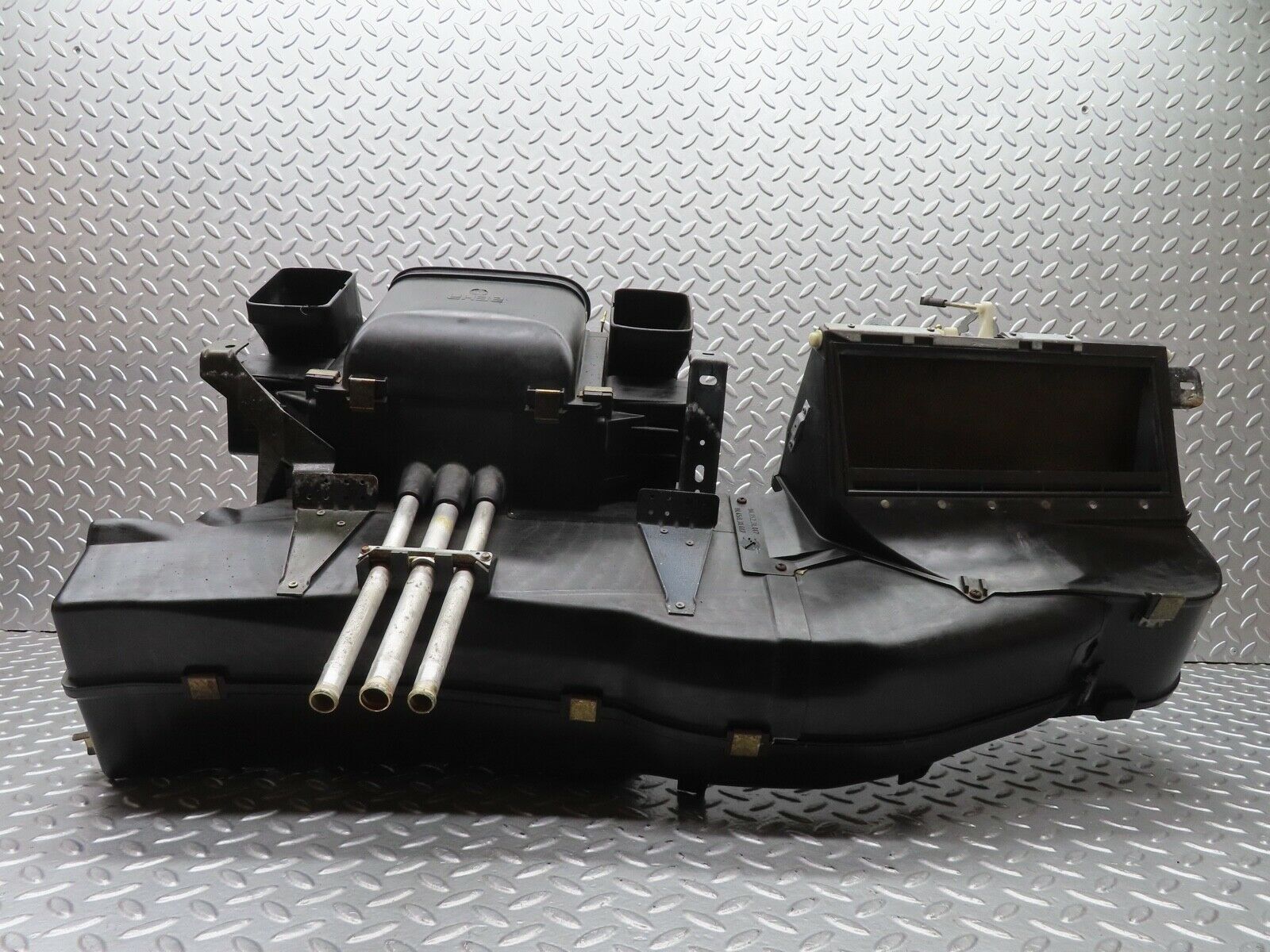 21702 Mercedes-Benz W126 300SE Heater Box Blower Housing