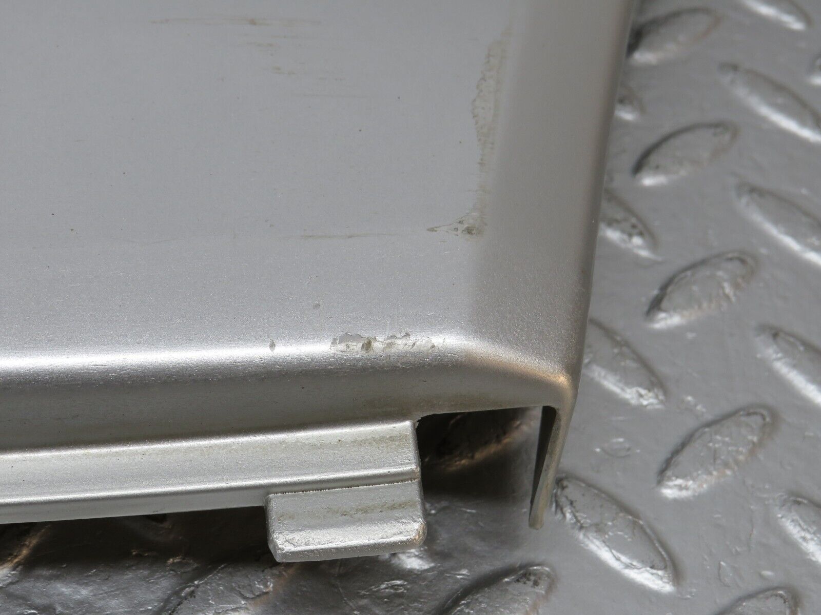 39684 Mercedes-Benz R129 320SL Coupe Rear Left Lower Moulding Trim 1296902340