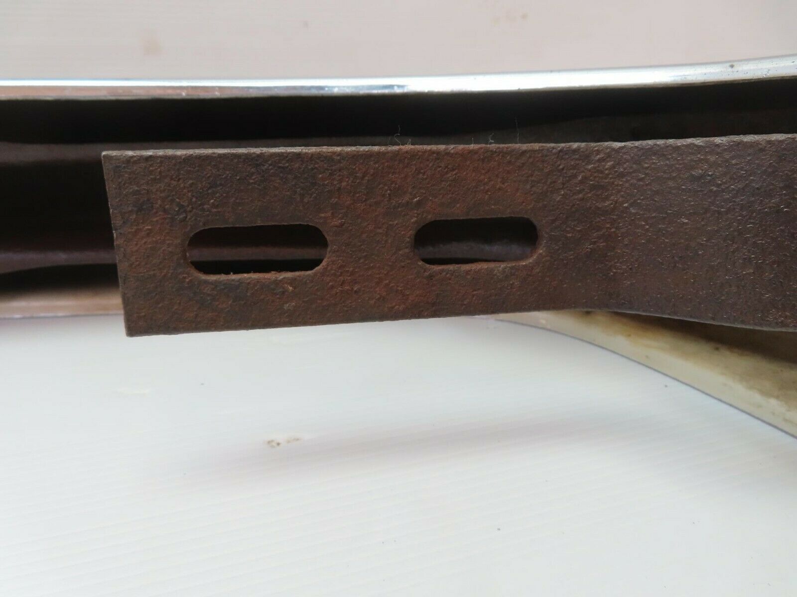 10628 Mercedes-Benz W108 Front Bumper