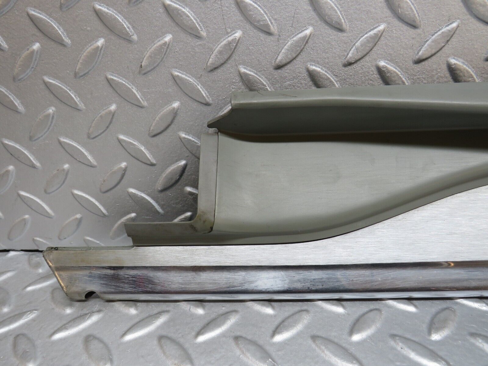 39521 Mercedes-Benz R129 320SL Coupe Left Door Sill Grey 1296800335