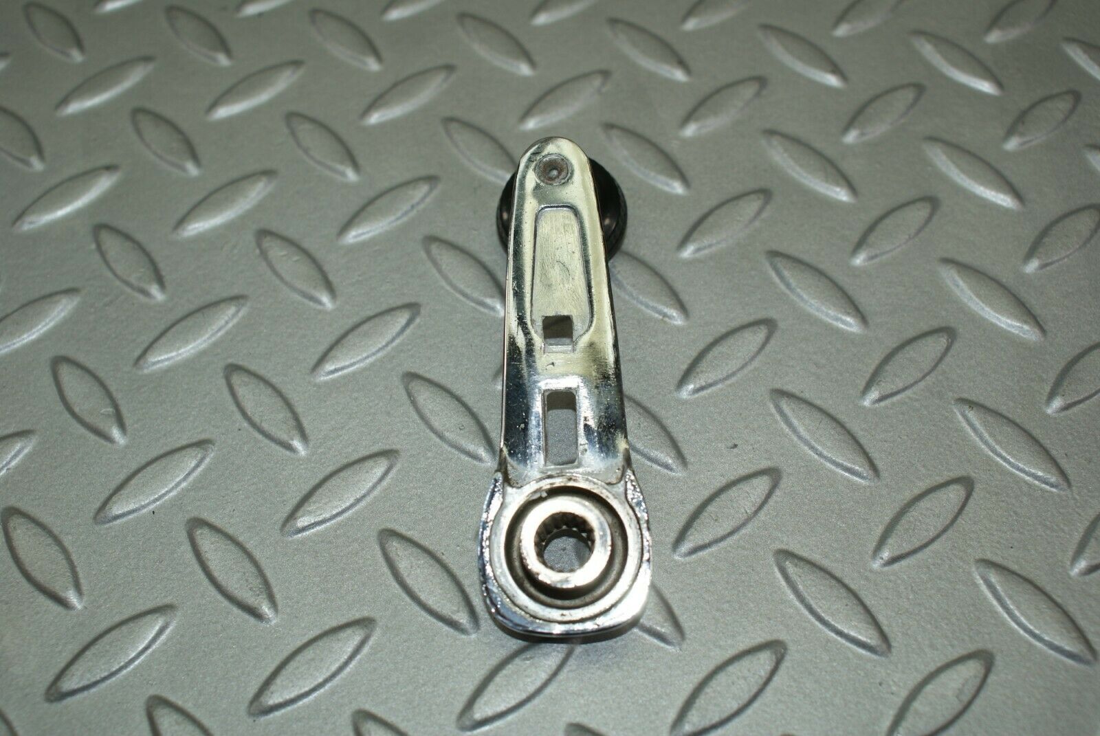 3193 Mercedes-Benz W115 220D Window Lifter Crank Handle