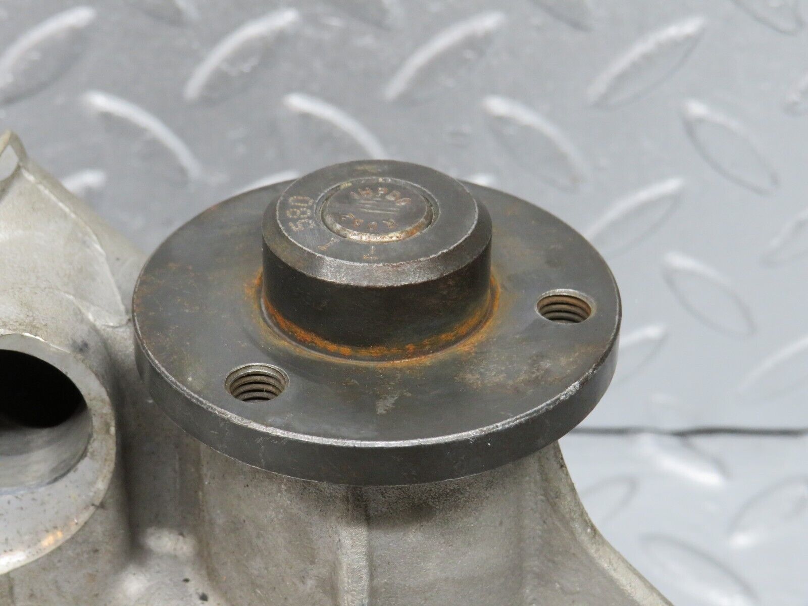 38554 Mercedes-Benz R129 280SL Coupe Water Pump