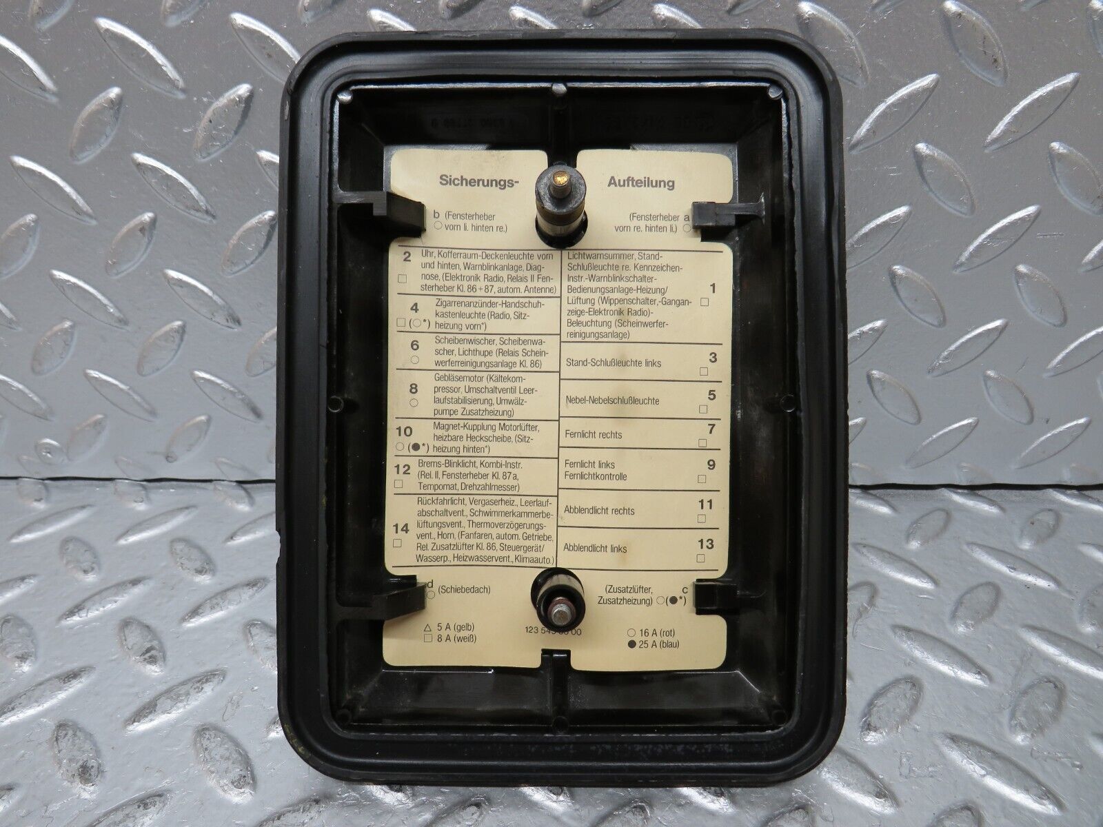 29853 Mercedes-Benz W123 230E Fuse Box Cover Lid 1235400082