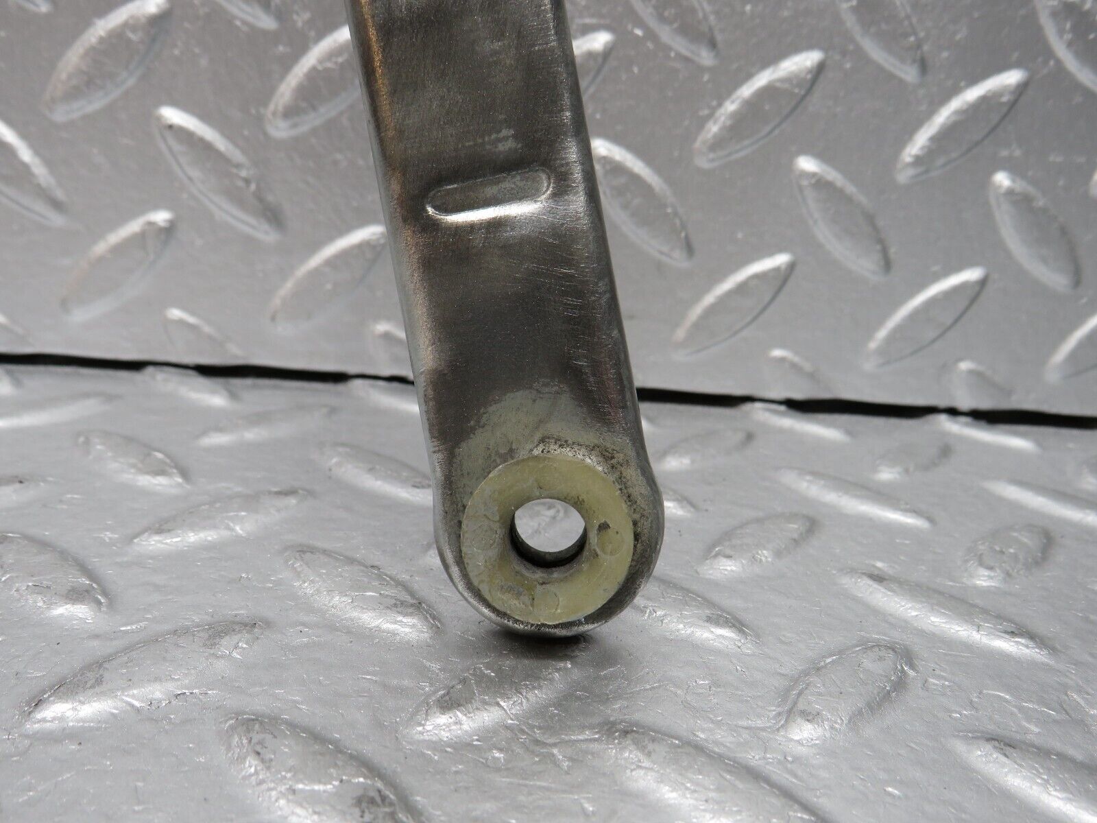 31660 Mercedes-Benz W201 190LE 1.8L Bonnet Hinge Left Side