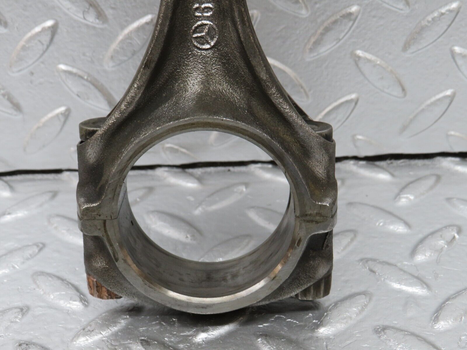 32932 Mercedes-Benz W123 300D Piston With Connecting Rod 90.875 mm 61502