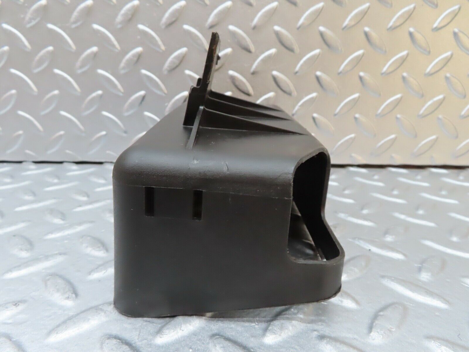 19910 Mercedes-Benz R129 300SL Coupe Vacuum Pump Bracket 1298050114