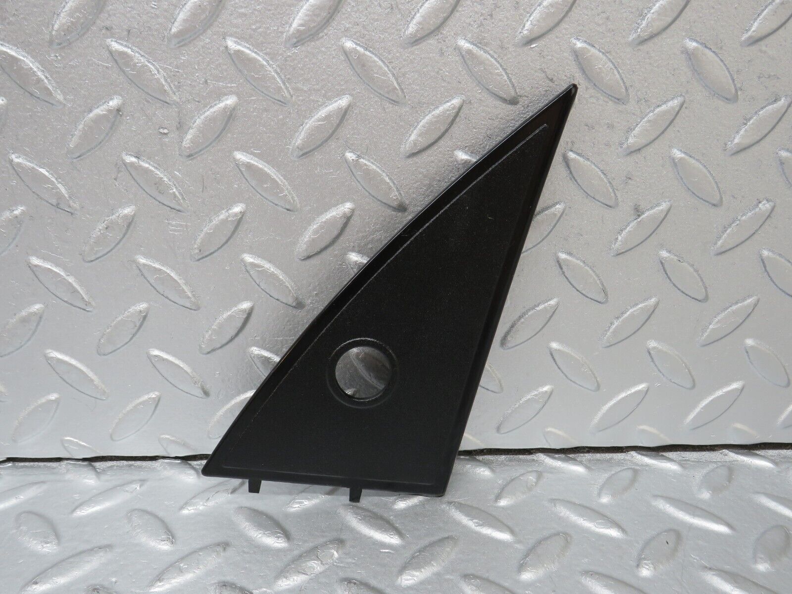 36029 Mercedes-Benz W126 420SE Mirror Triangle Cover Right Side 1267250811