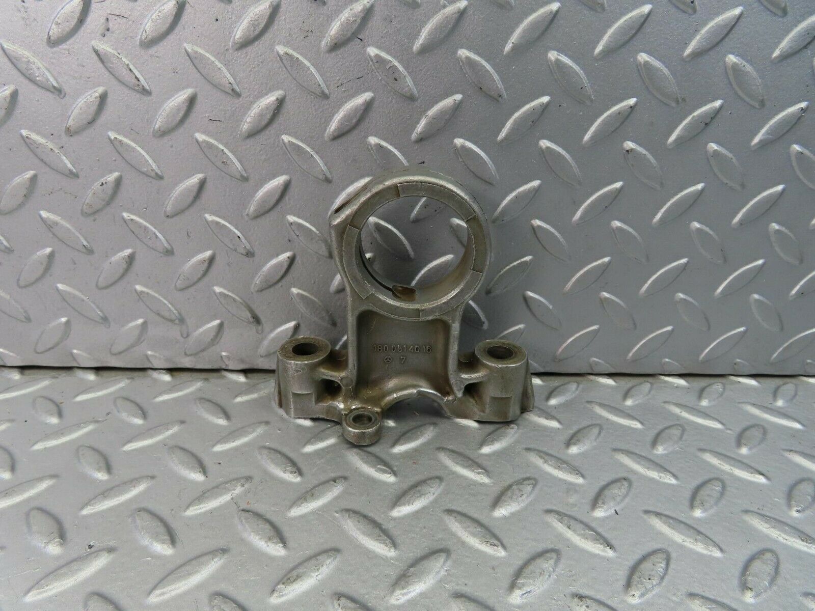 8994 Mercedes-Benz W110 Camshaft Tower Bearing 1800514016 48 mm