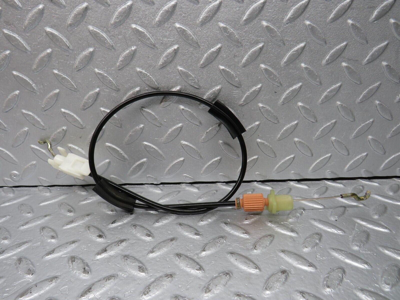 38476 Mercedes-Benz R129 280SL Coupe Door Lock Cable