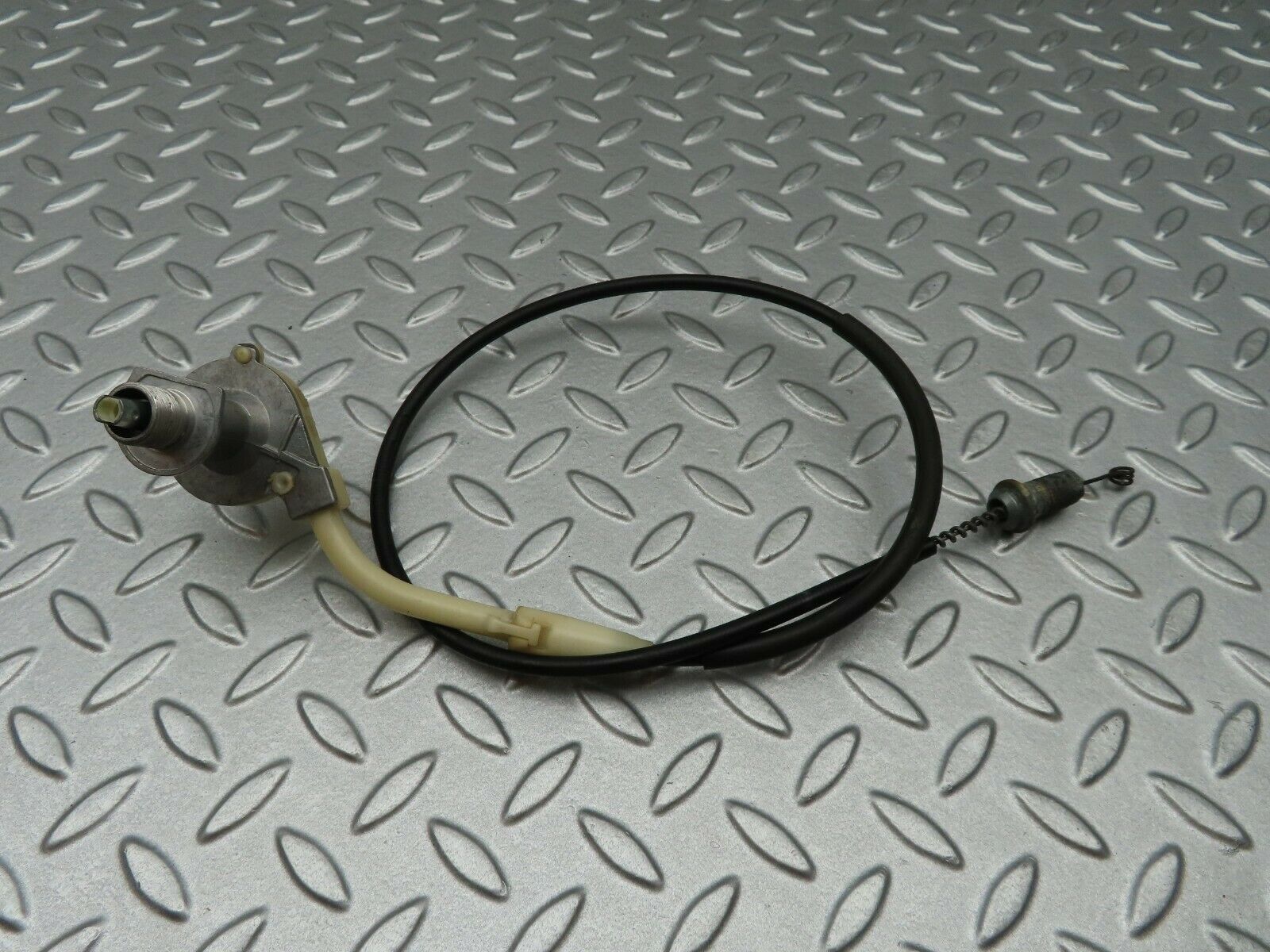 4513 Mercedes-Benz W123 230E Heater Regulator