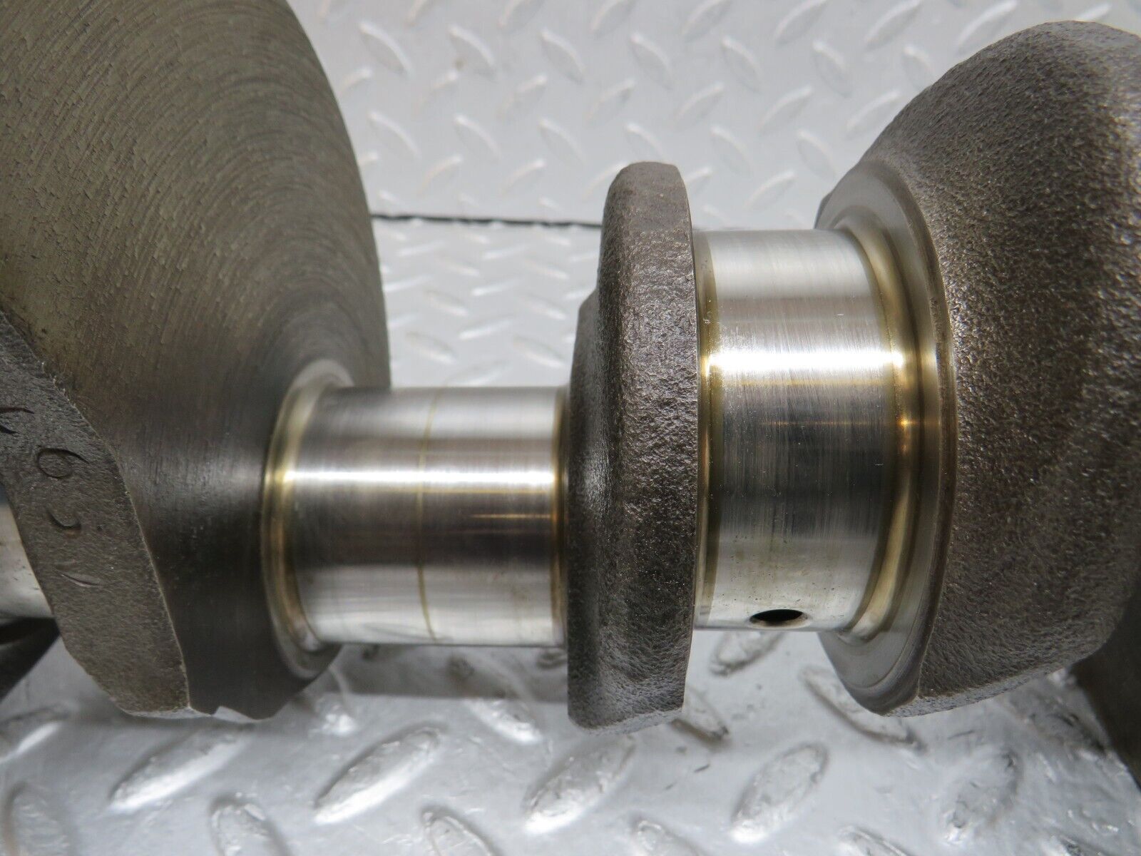 37668 Mercedes-Benz W109 300SEL Crankshaft 1160311001