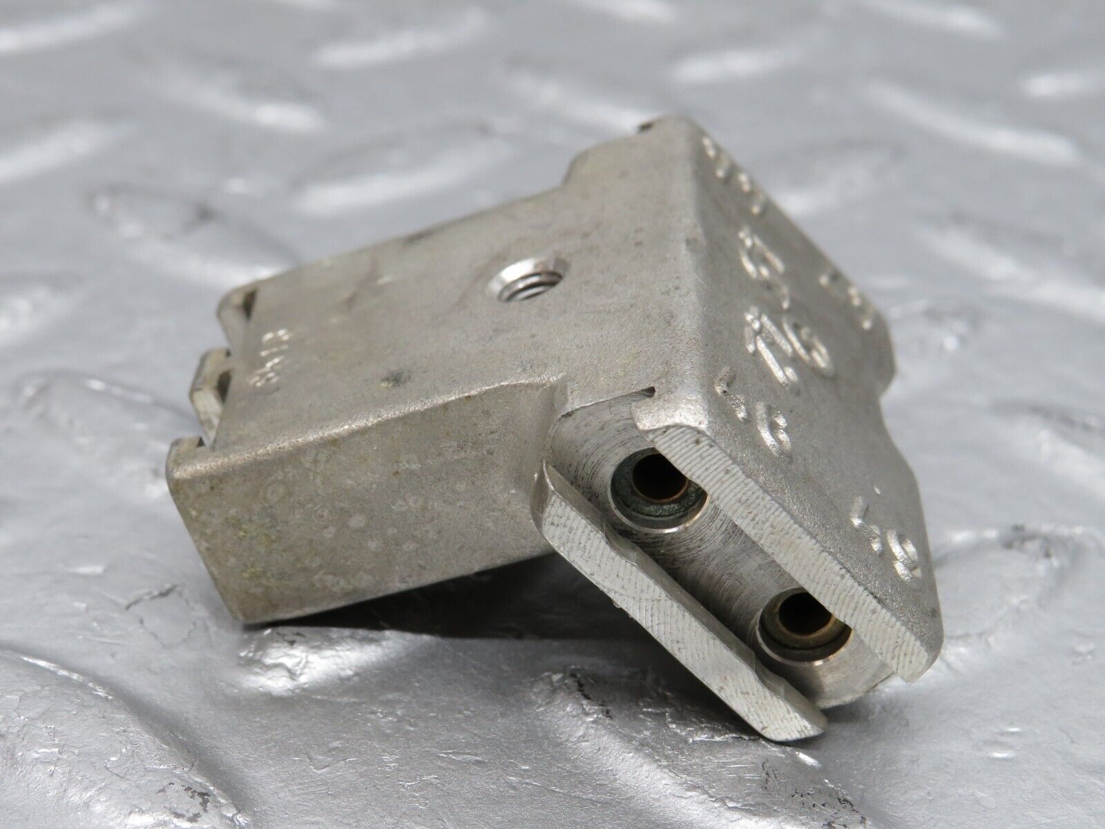 39798 Mercedes-Benz R129 320SL Coupe Soft Top Hydraulic Distributor 1298000022