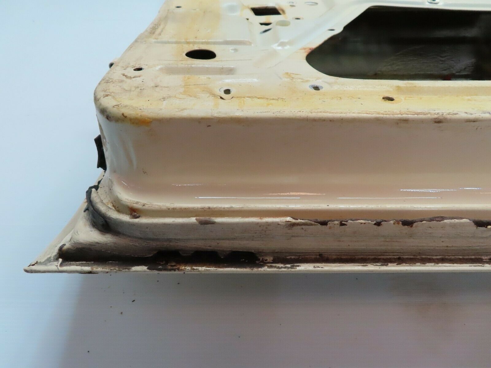 7805 Mercedes-Benz S123 230TE Wagon Rear Right Door