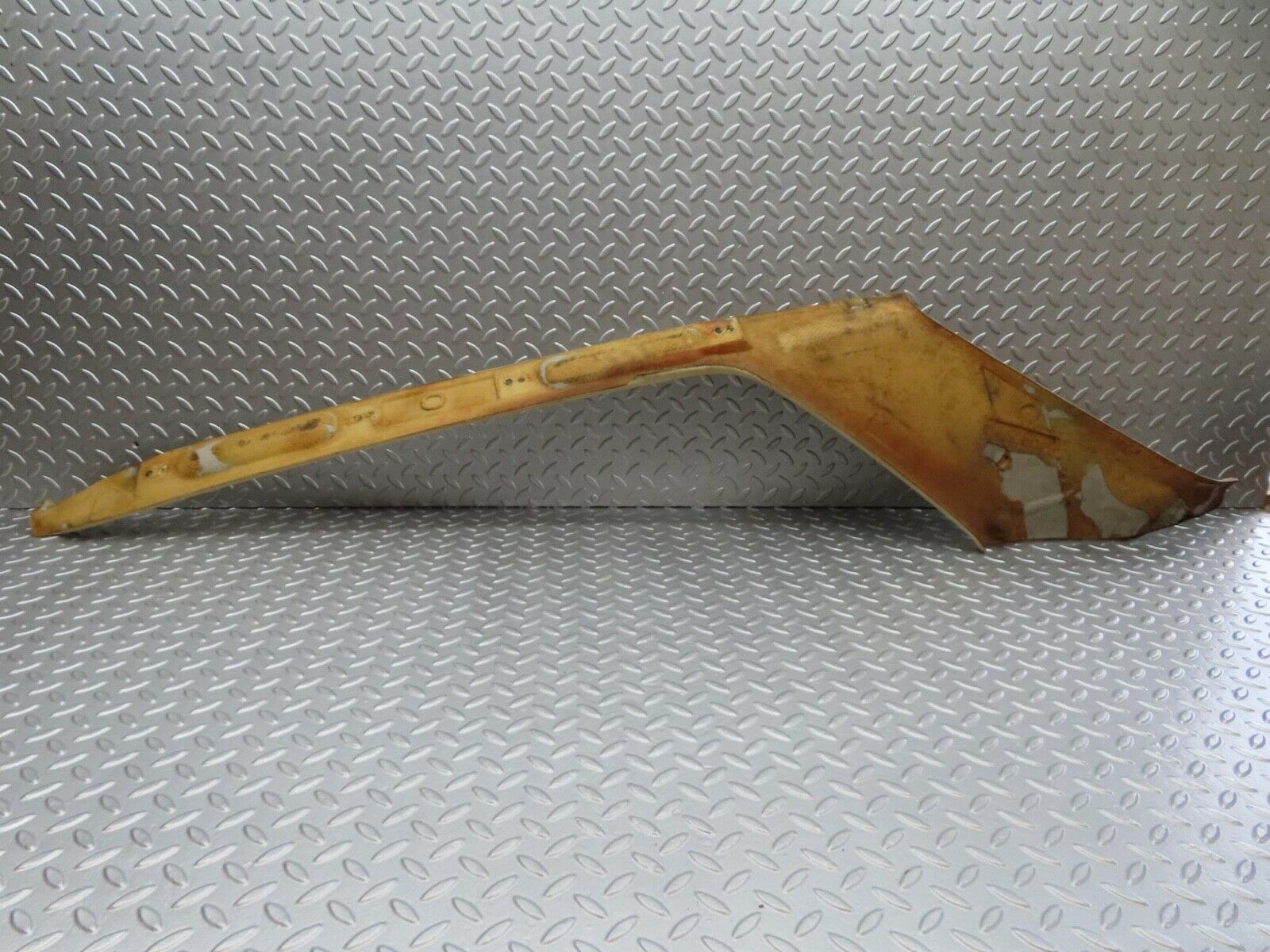 13944 Mercedes-Benz C107 280SLC C Pillar Cover Left Side Cream