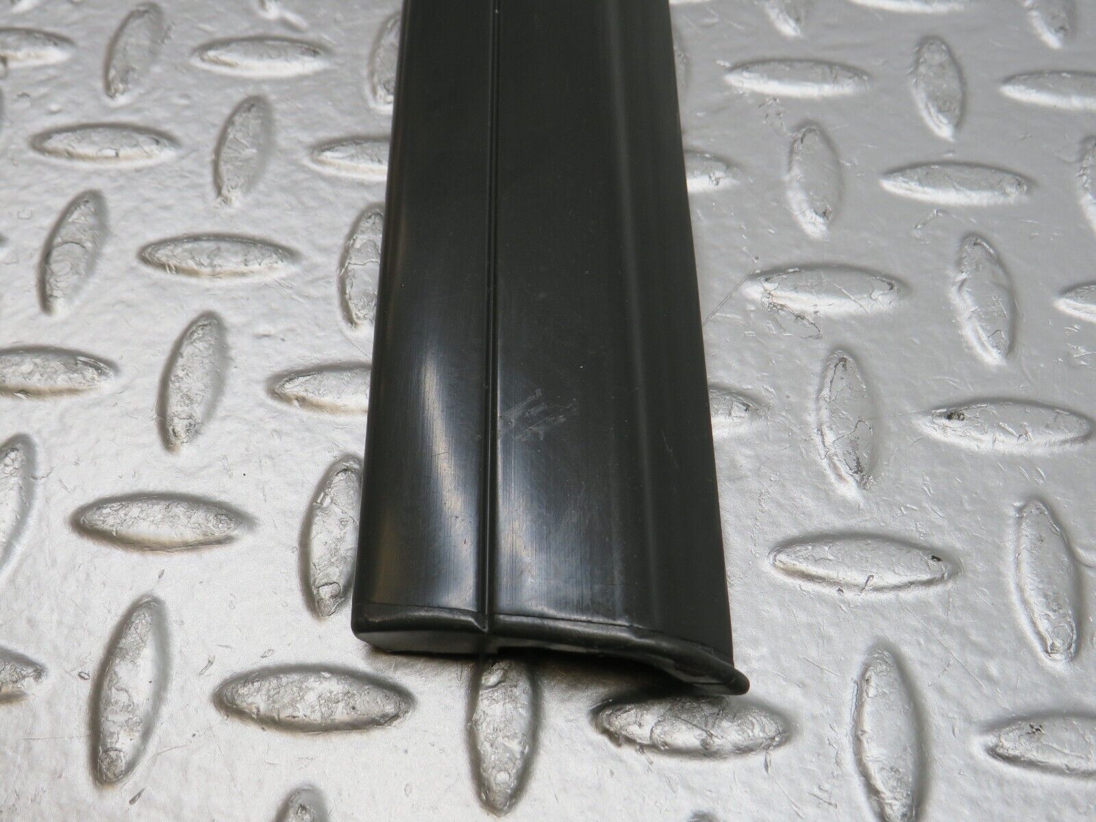 33844 Mercedes-Benz W201 190E 2.0L Front Right Door Lower Moulding Trim