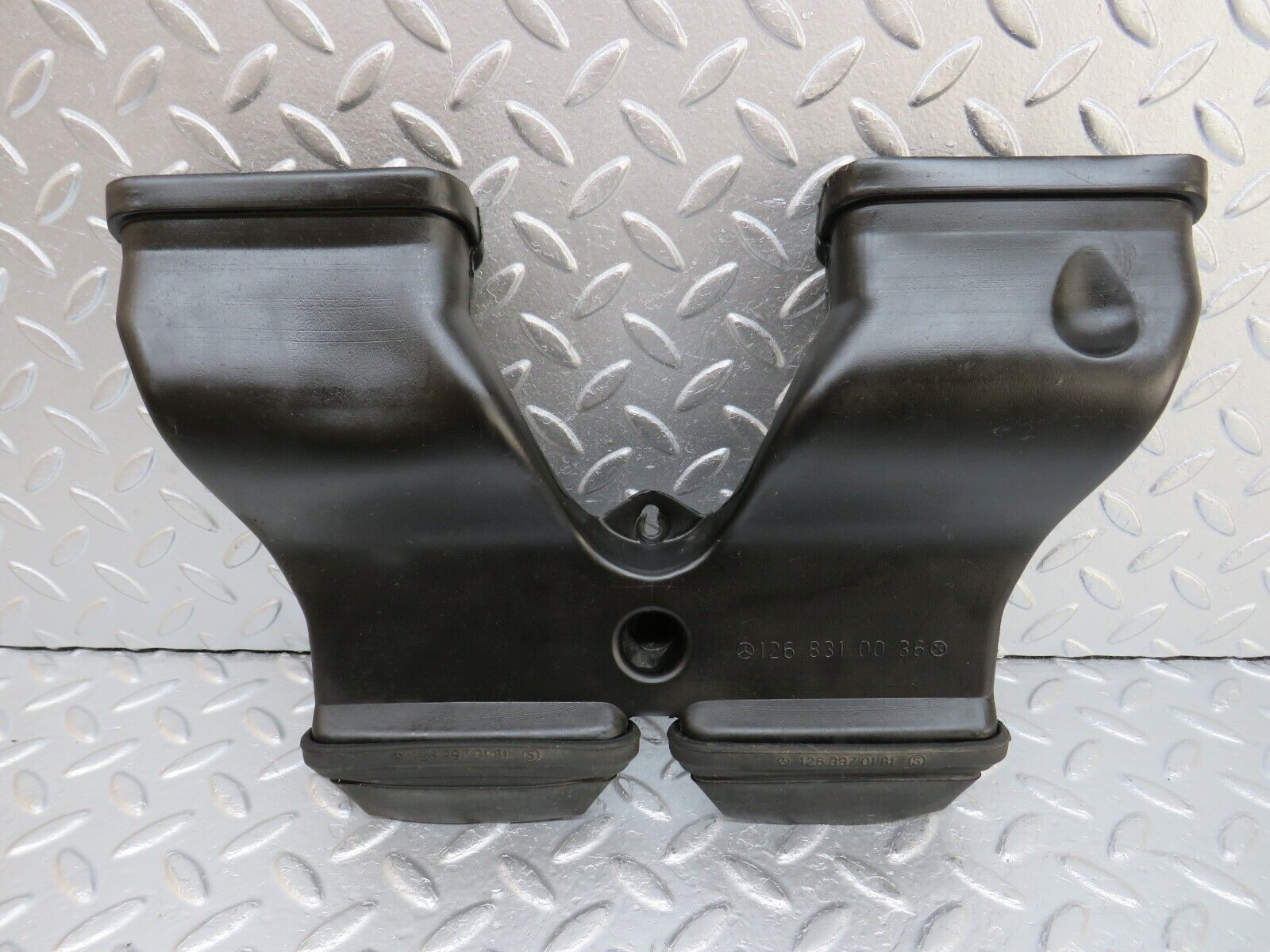 34278 Mercedes-Benz C126 380SEC Coupe Dashboard Centre Air Vent With Rubber 1268310036 1269970181