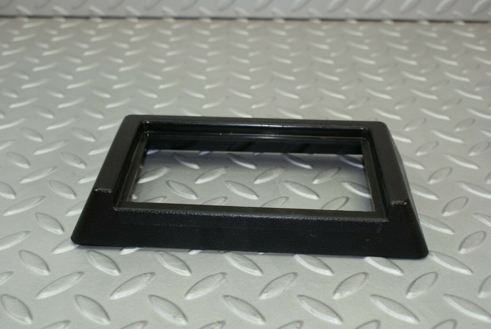 3179 Mercedes-Benz W115 220D Rear Door Ashtray Frame