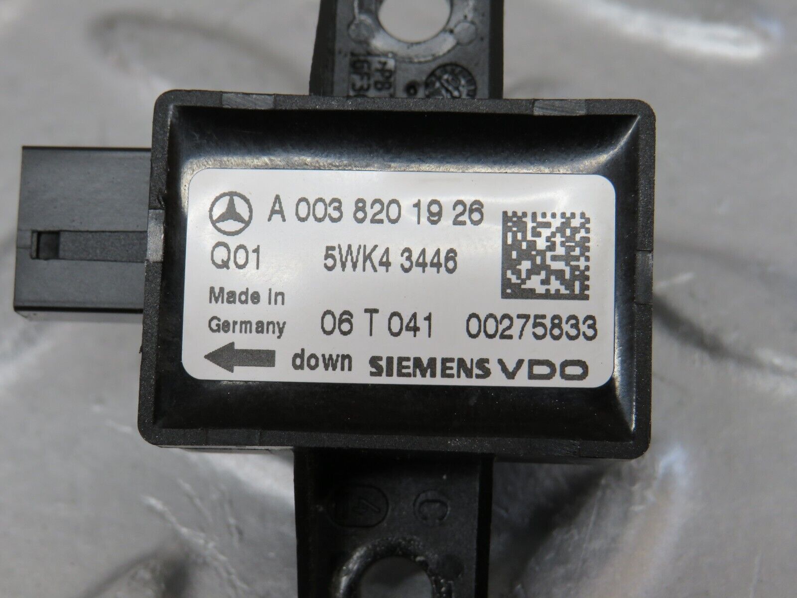 35125 Mercedes-Benz W221 Door Airbag Crash Sensor 0038201926