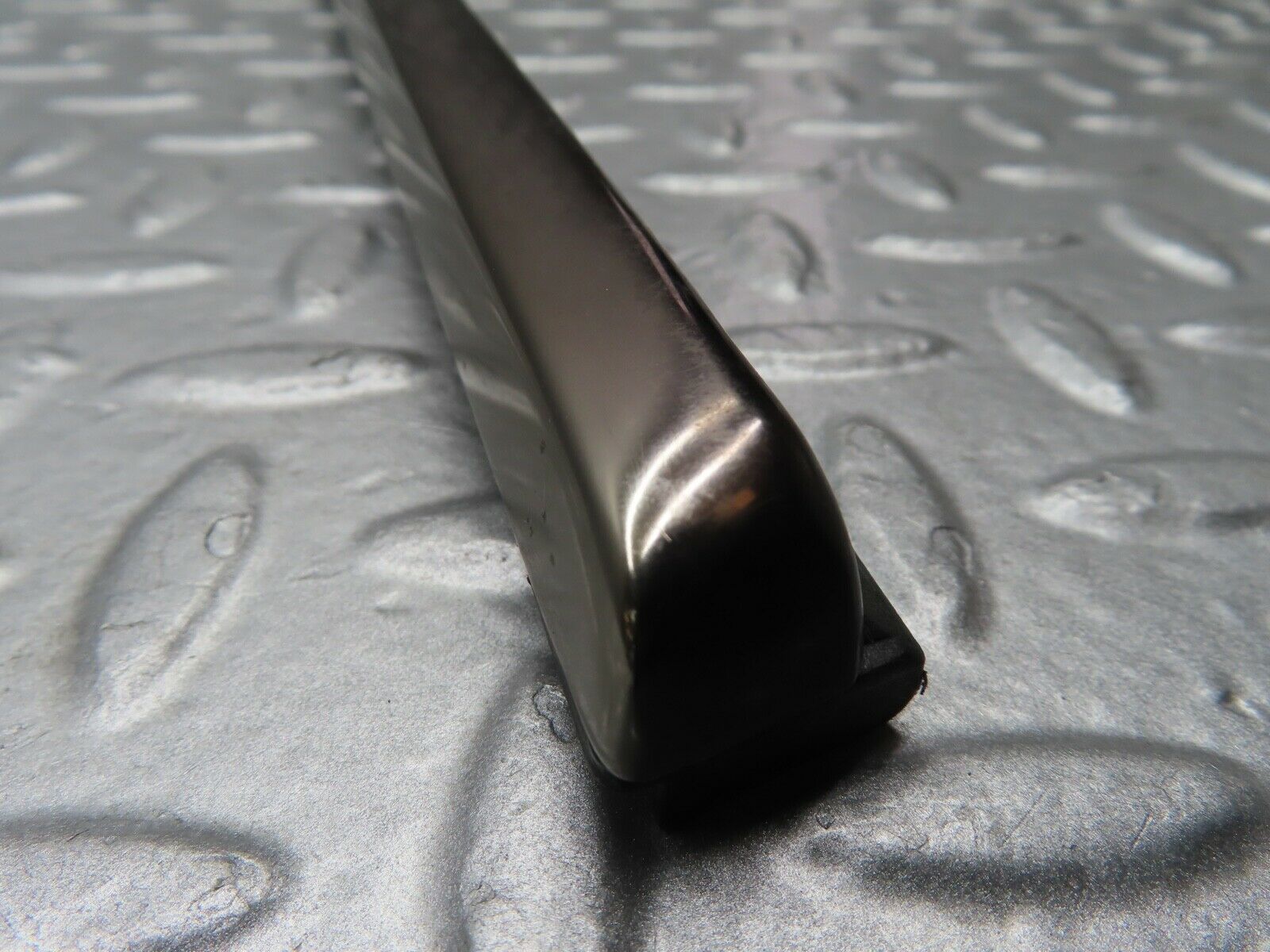 20163 Mercedes-Benz R129 300SL Coupe Trunk Chrome Strip Trim