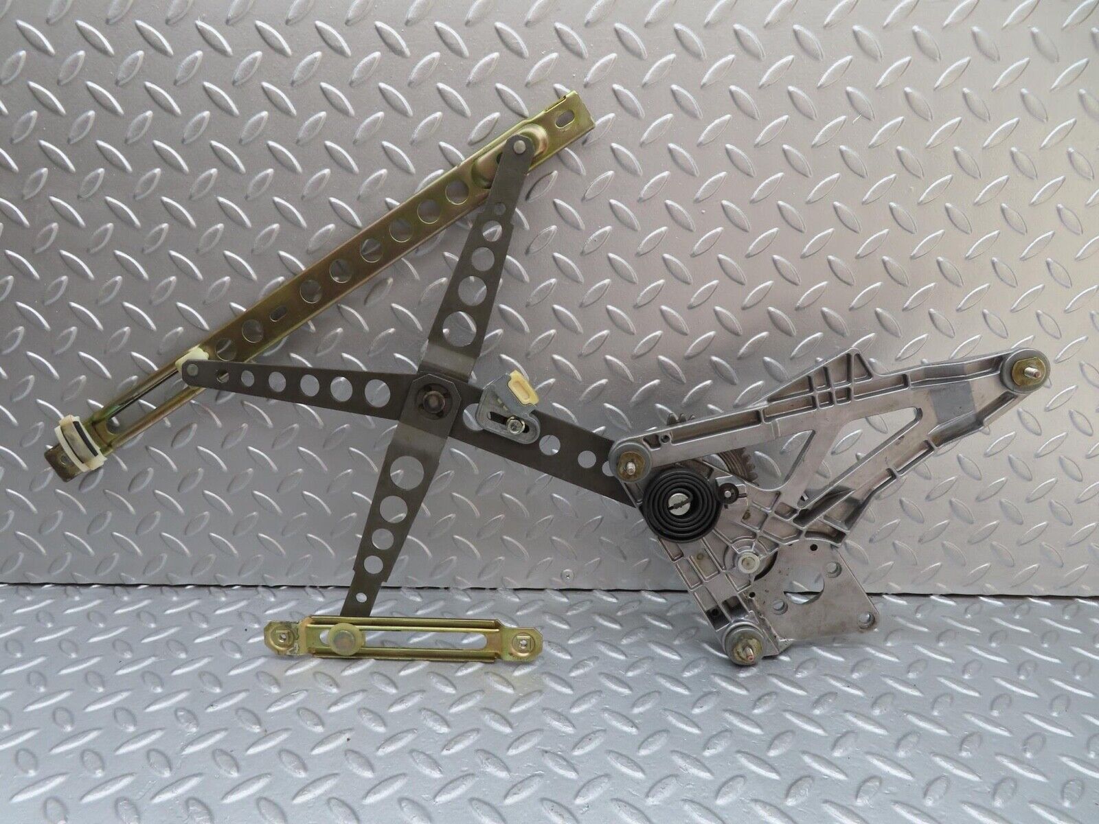 16007 Mercedes-Benz W123 280E Front Right Power Window Regulator 1237202846