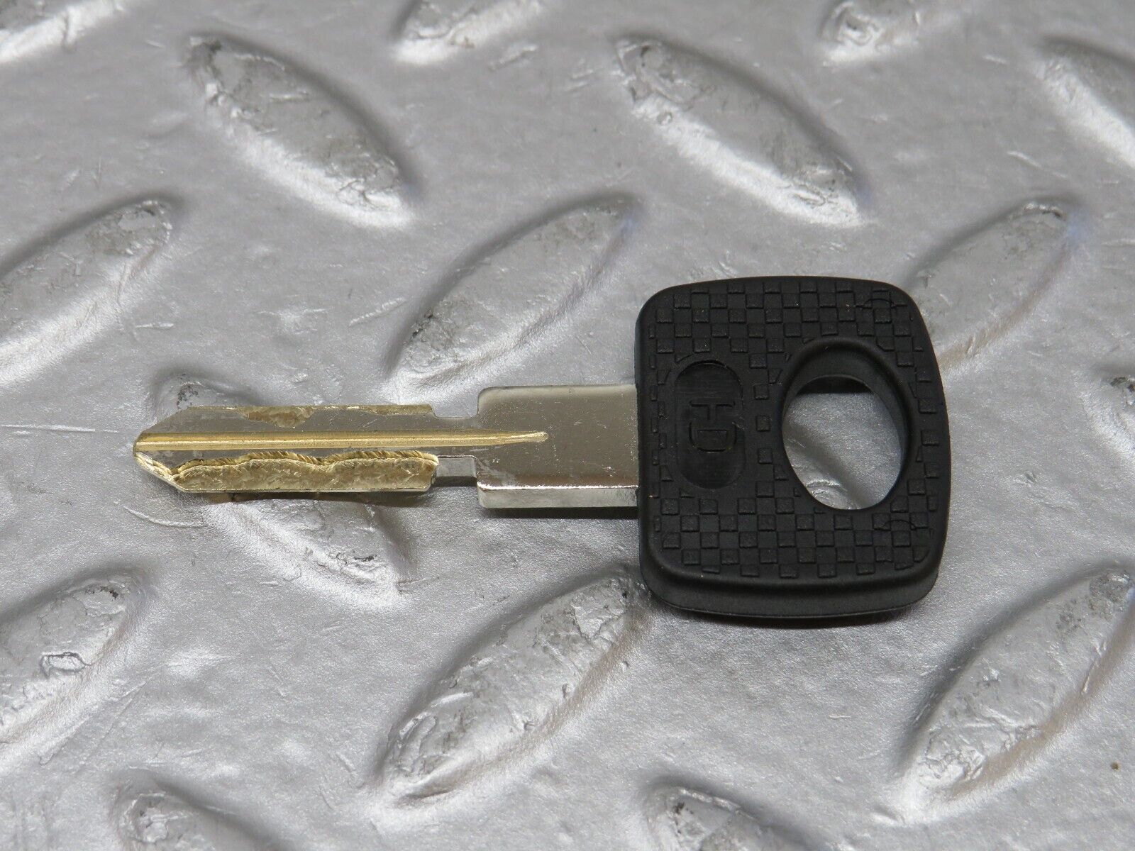 38462 Mercedes-Benz R129 280SL Coupe Right Door Exterior Handle With Key