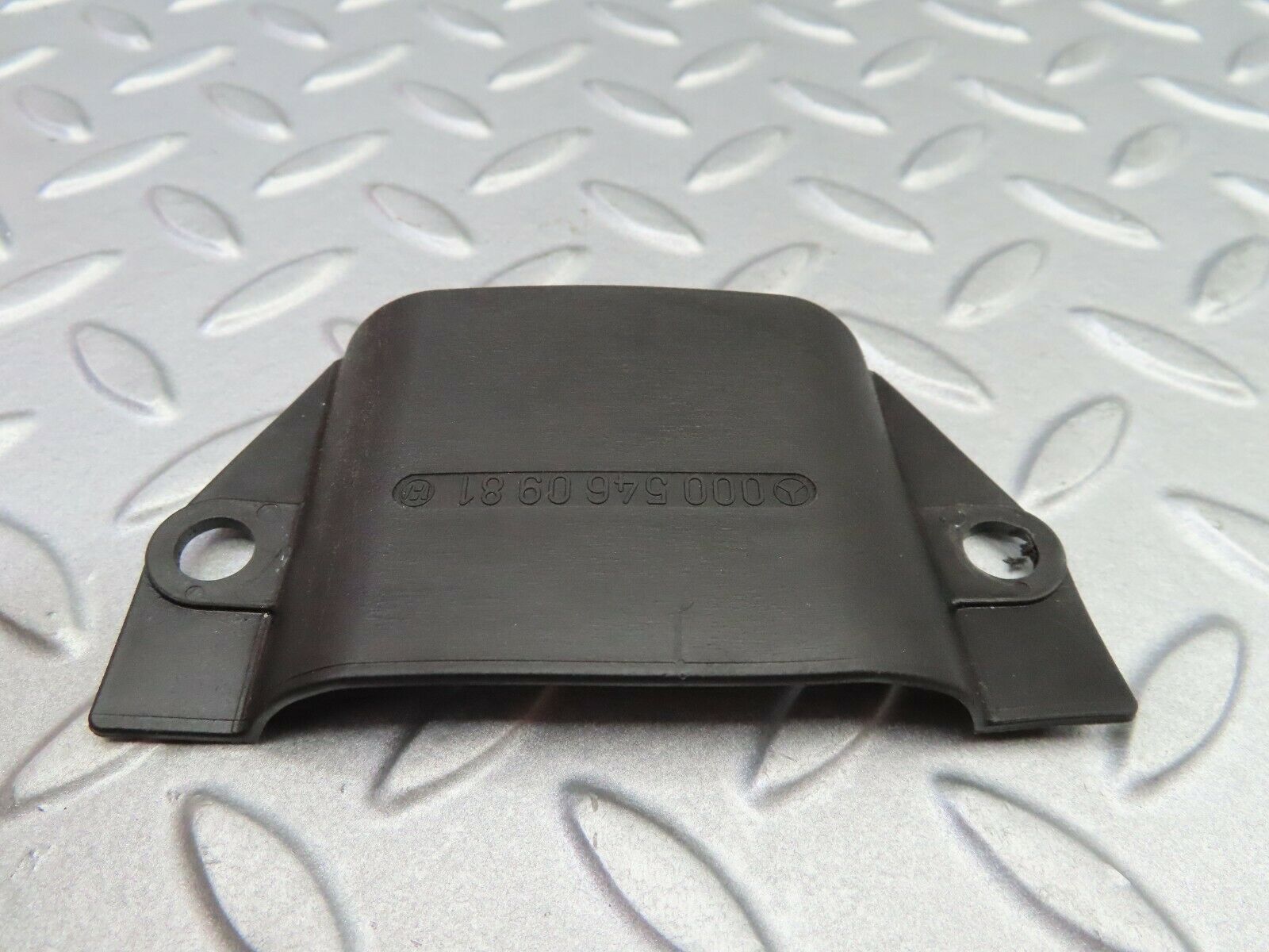 6378 Mercedes-Benz W126 380SE Front Panel Covering 0005460981