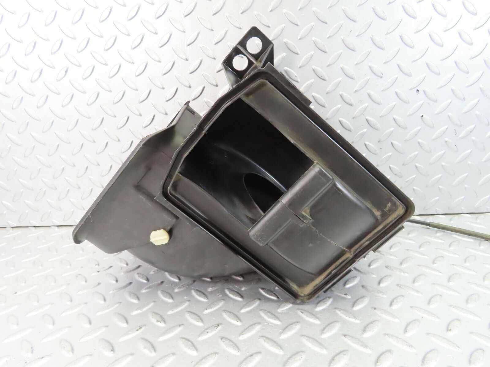 9765 Mercedes-Benz C123 280CE Coupe Heater Blower Housing 0130062800