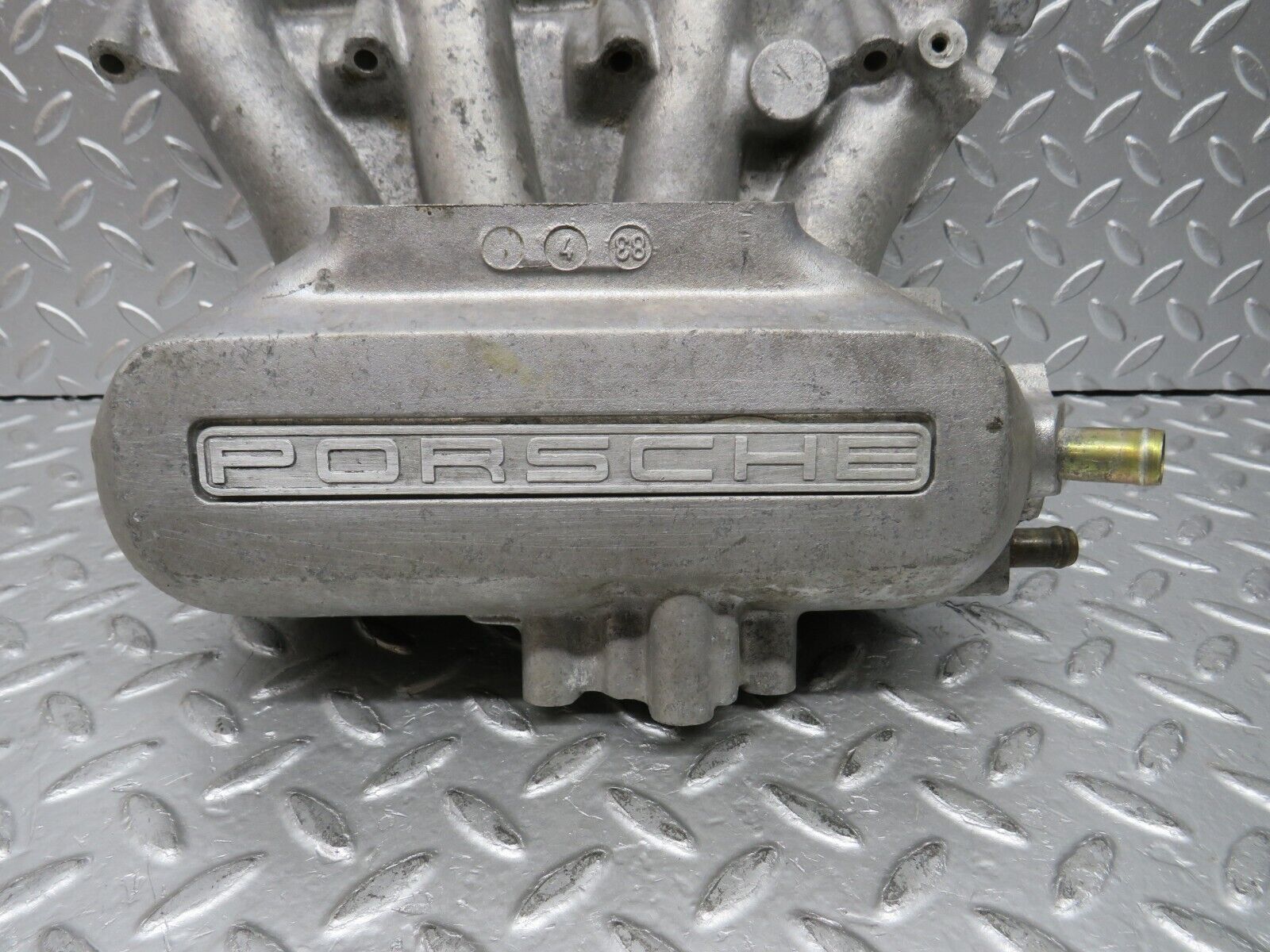 30150 Porsche 924 Intake Manifold 477133221