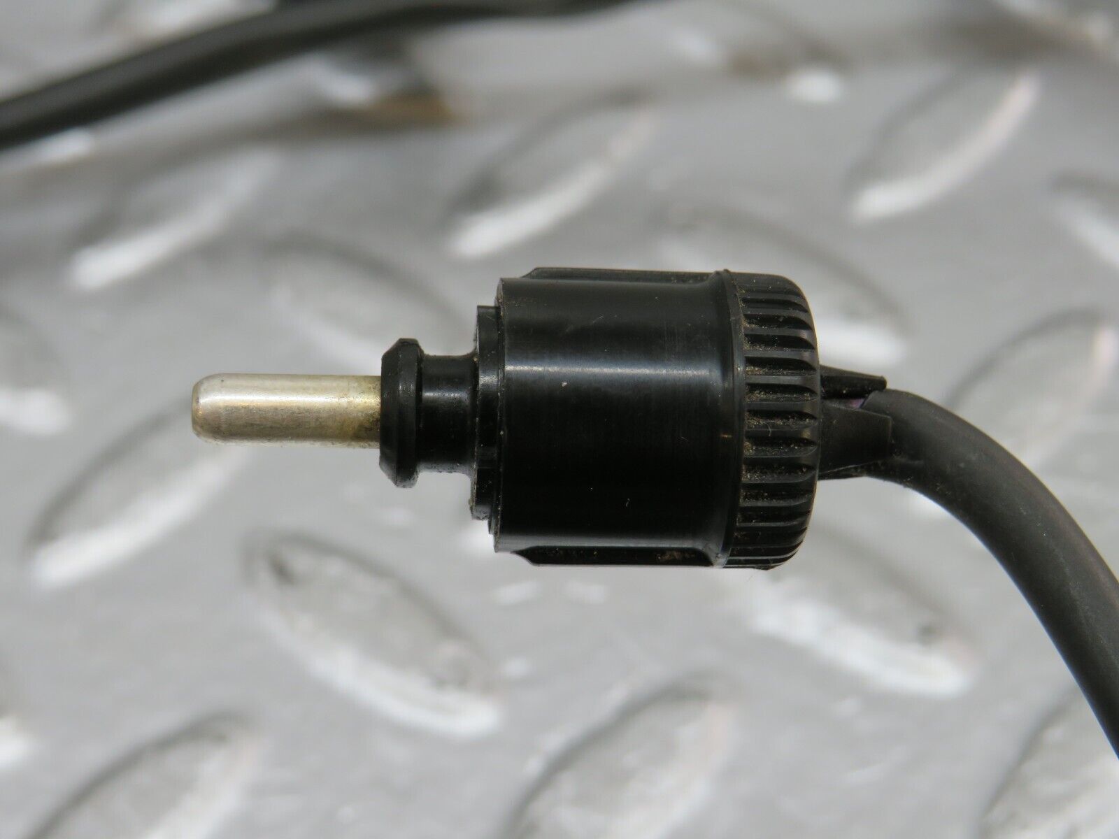 33880 Mercedes-Benz W201 190E 2.0L Battery Wire Cable 2015401030 1155460035