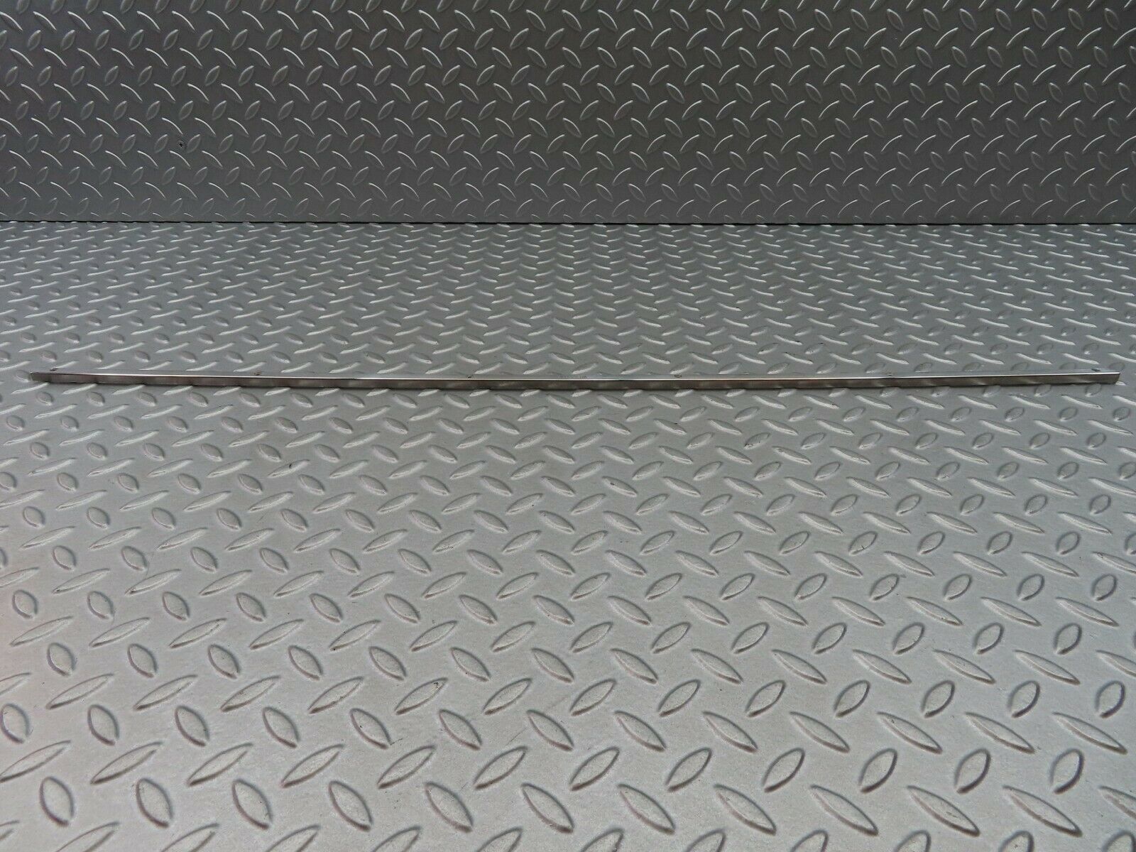 5914 Mercedes-Benz W123 200 Sunroof Trim Webasto