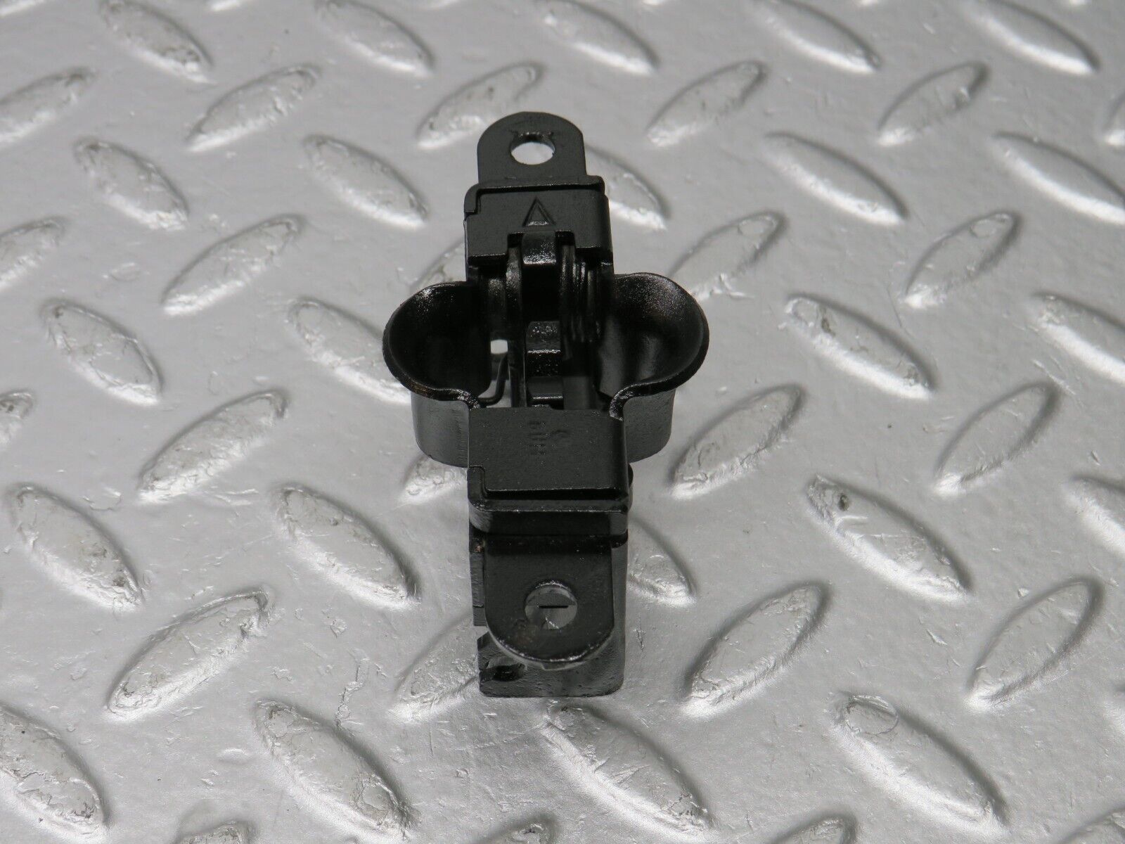 39595 Mercedes-Benz R129 320SL Coupe Bonnet Lock Latch