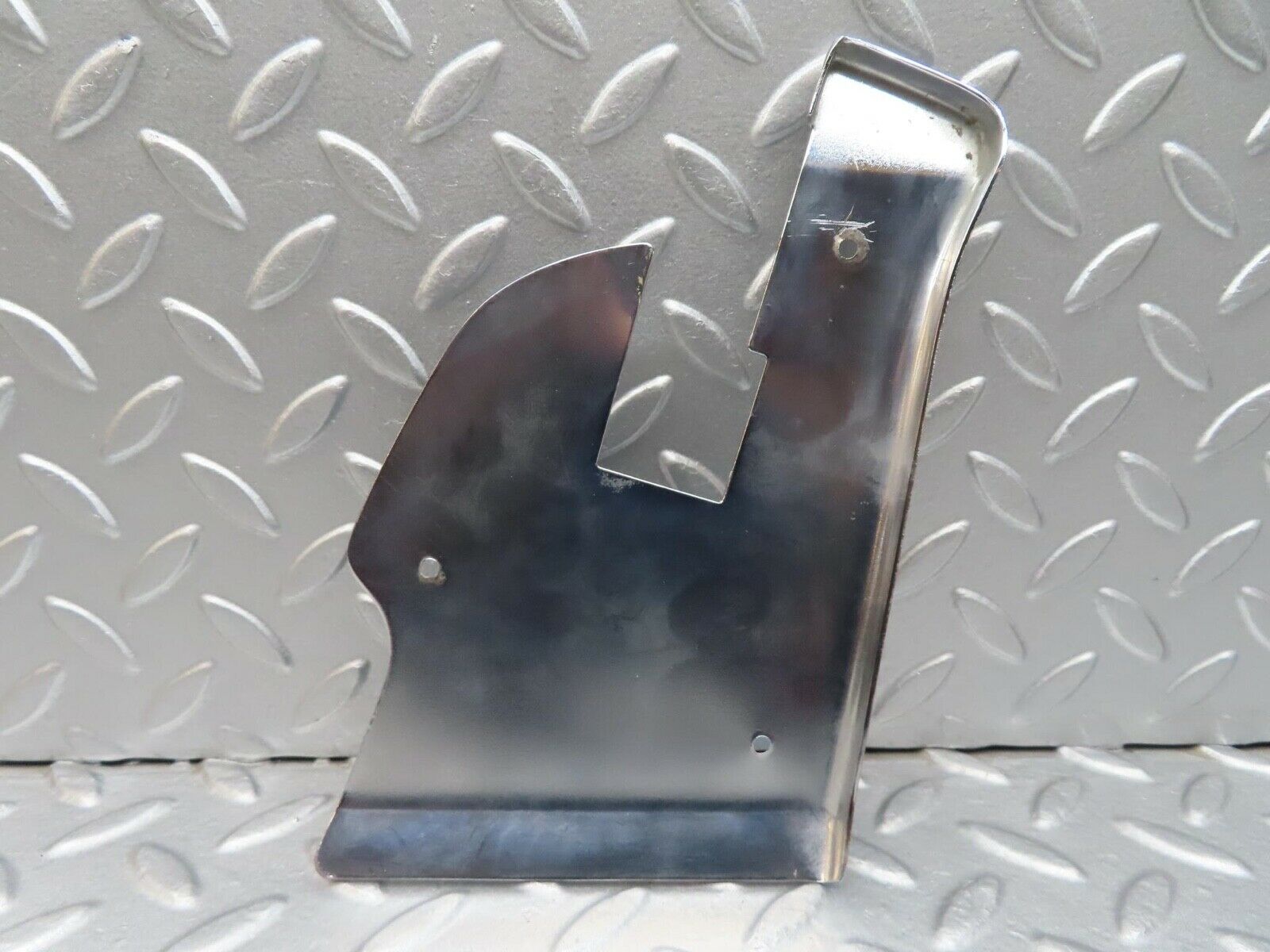 13976 Mercedes-Benz C107 280SLC Right Door Chrome Cover