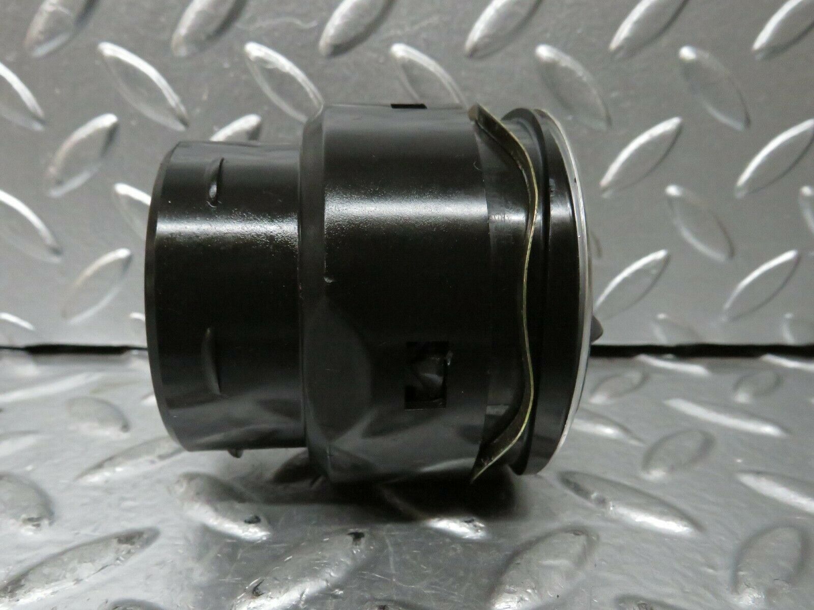 23771 Mercedes-Benz C107 450SLC Coupe Dashboard Air Vent