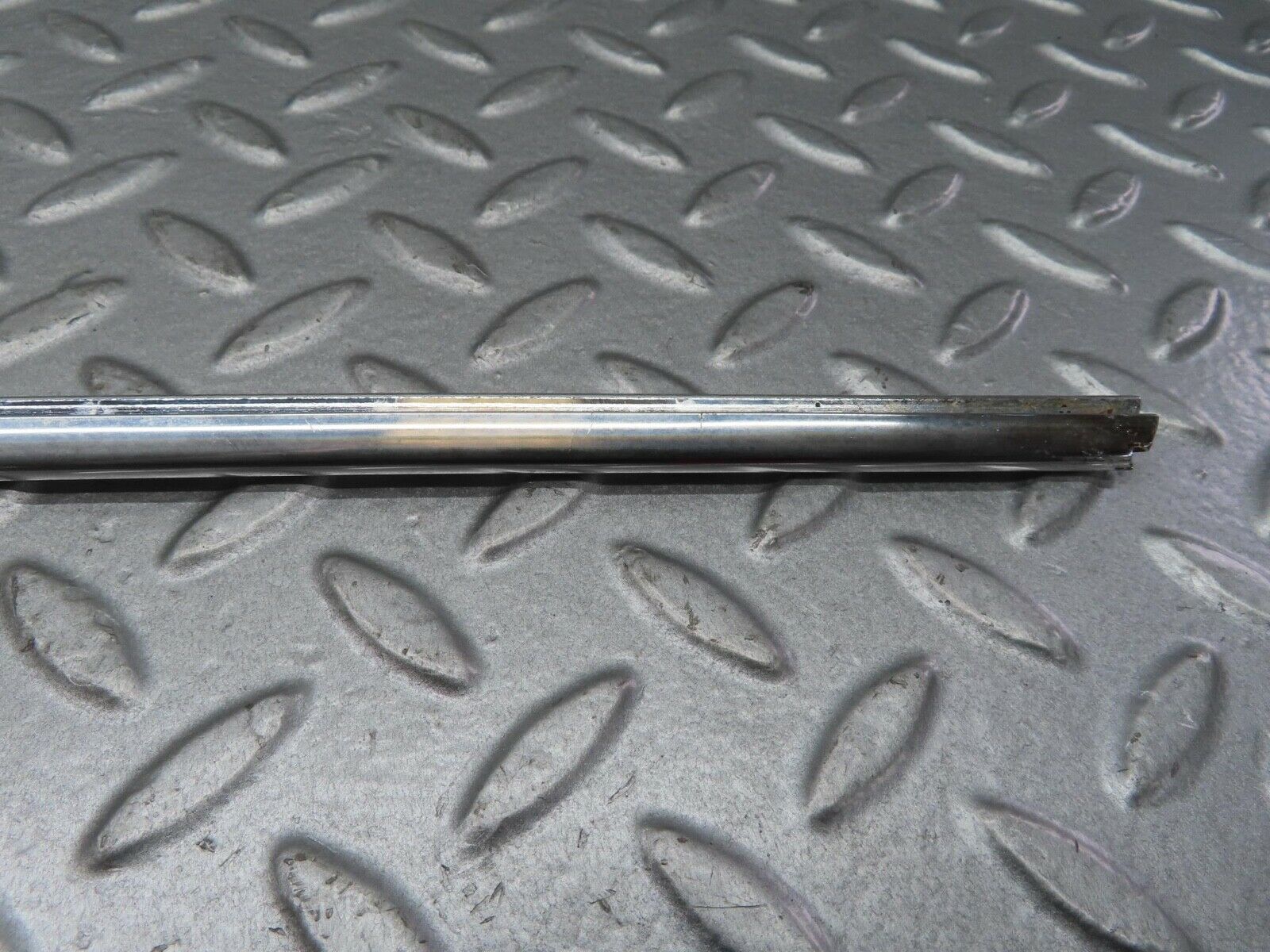 13186 Mercedes-Benz W111 220S Front Right Door Window Chrome Frame