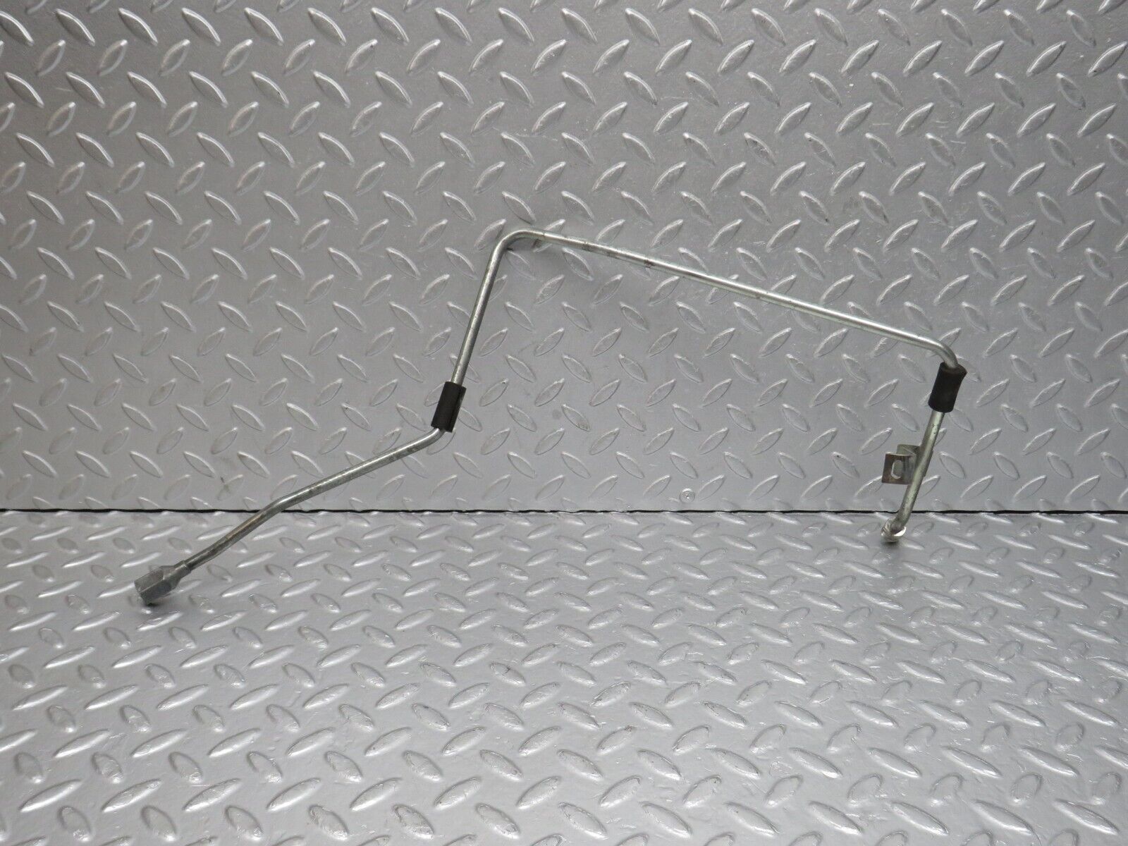 39806 Mercedes-Benz R129 320SL Coupe Fuel Line Pipe