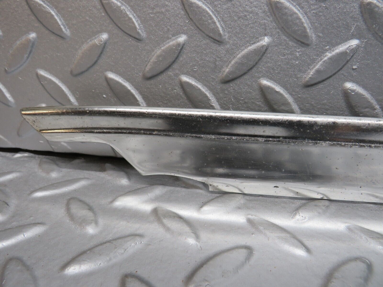 40242 Mercedes-Benz W110 230 Front Right Door Chrome Moulding Trim