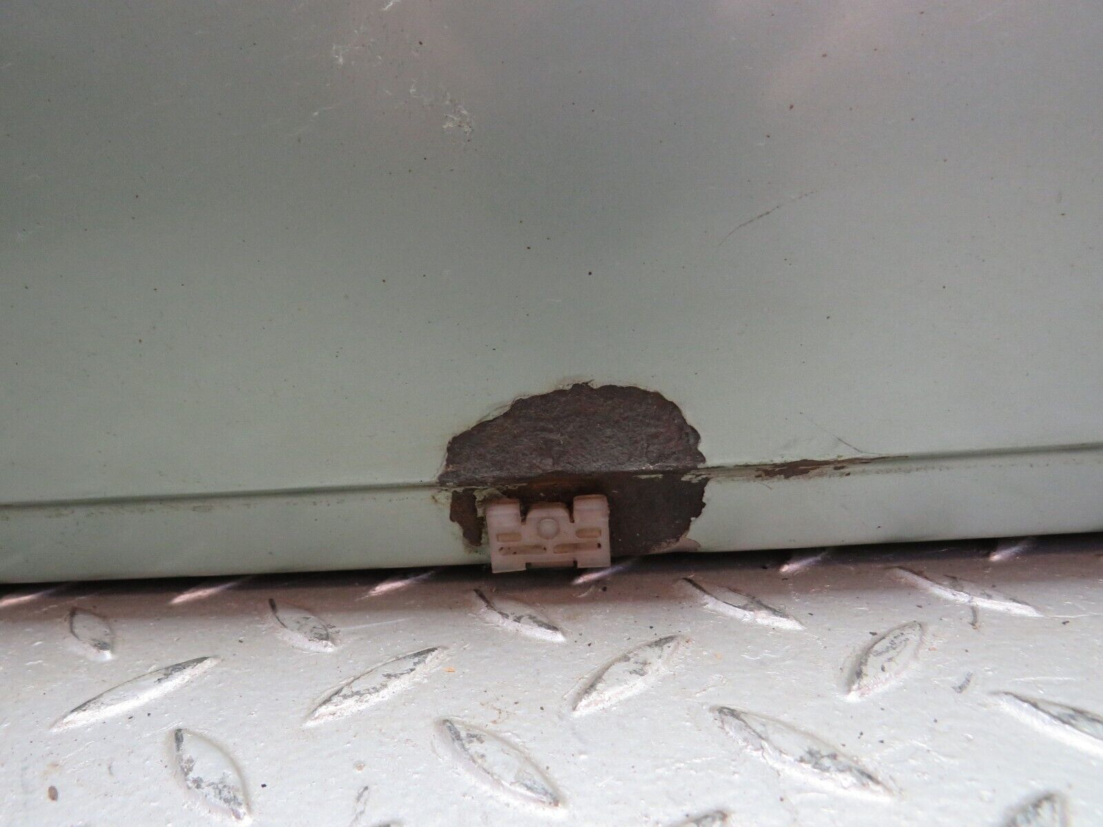 34239 Mercedes-Benz W124 260E Front Left Door